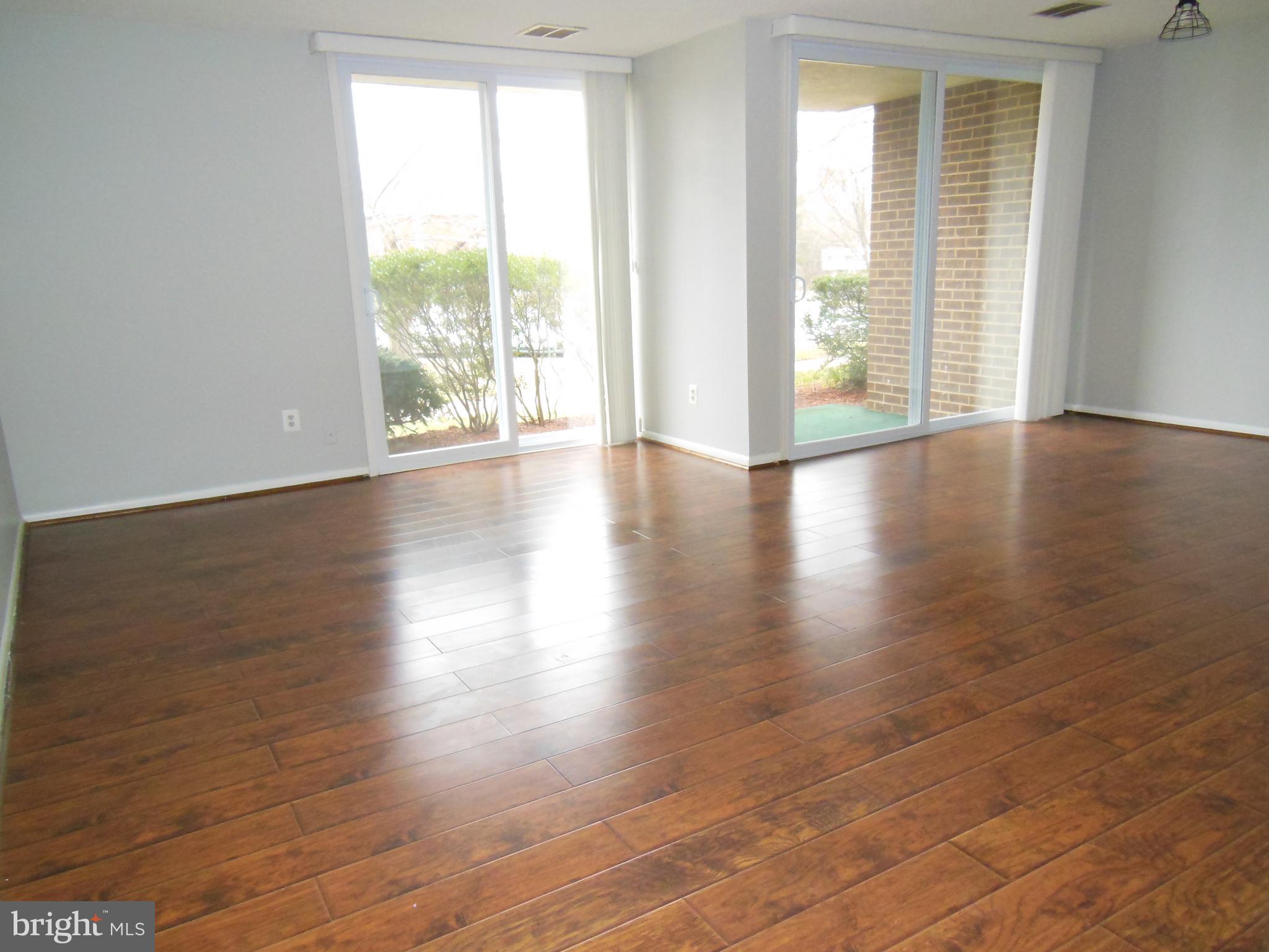 PINES CONDO 02 - Residential Lease