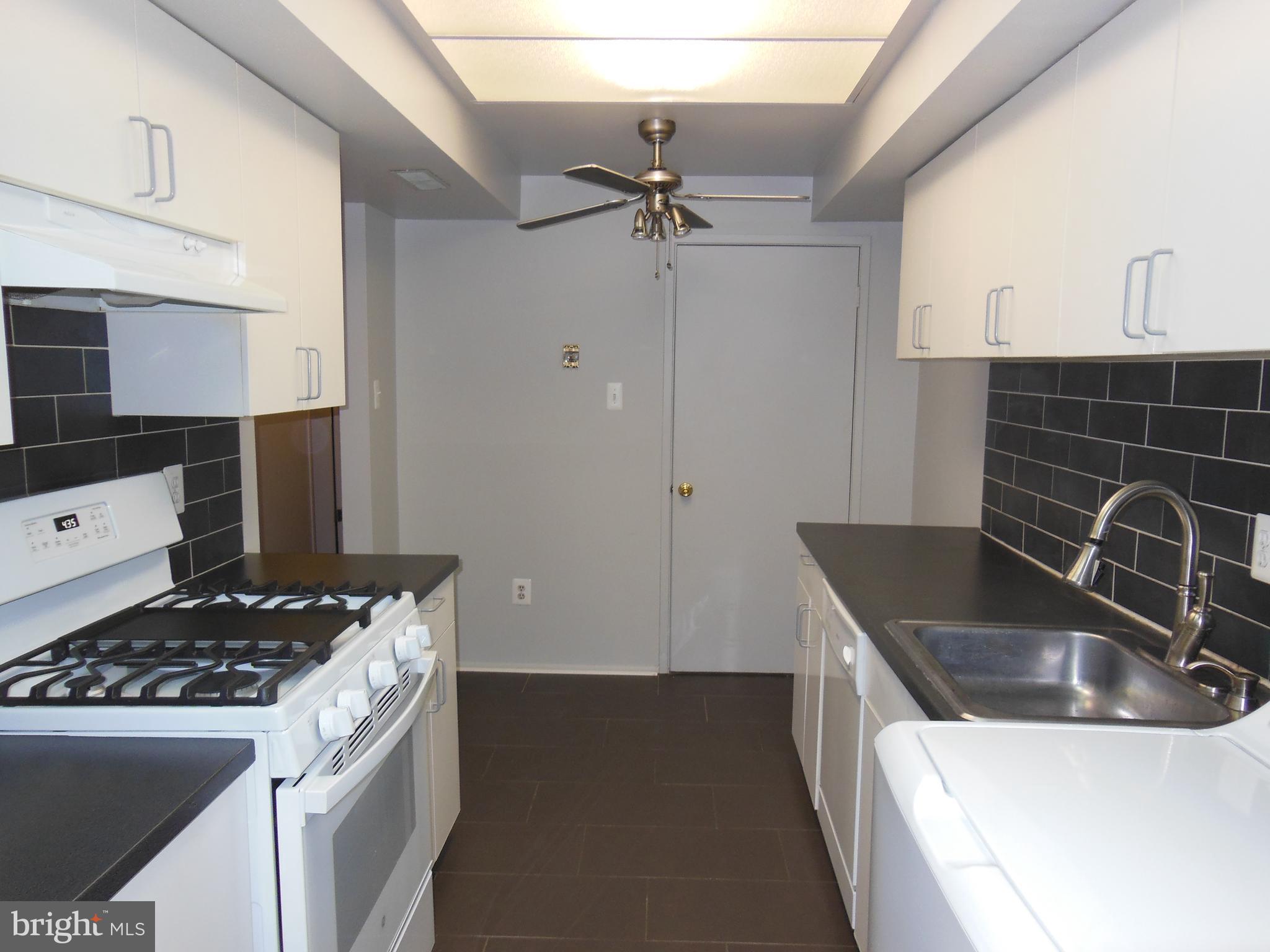 PINES CONDO 02 - Residential Lease