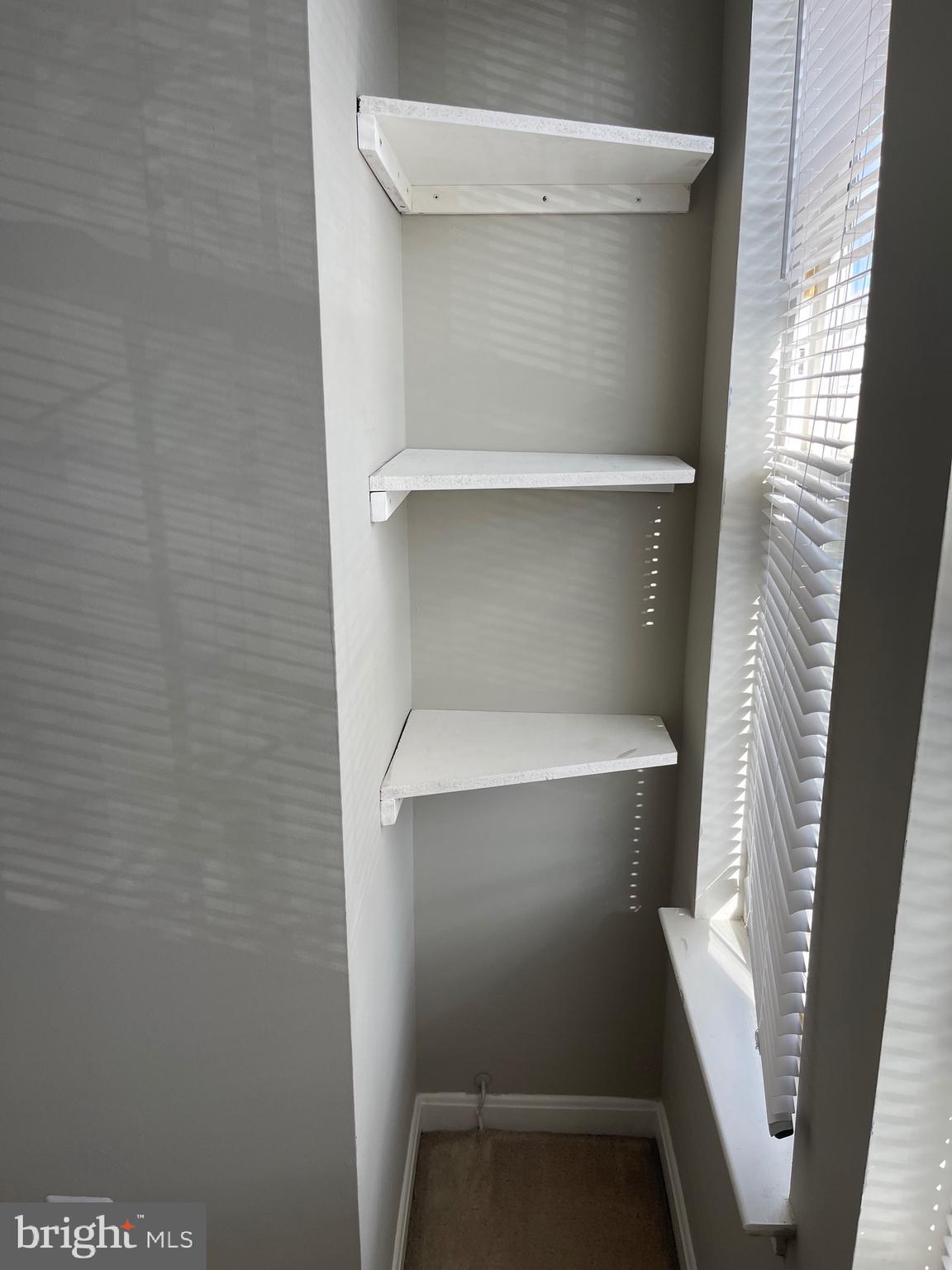 SOMERSET - Residential Lease