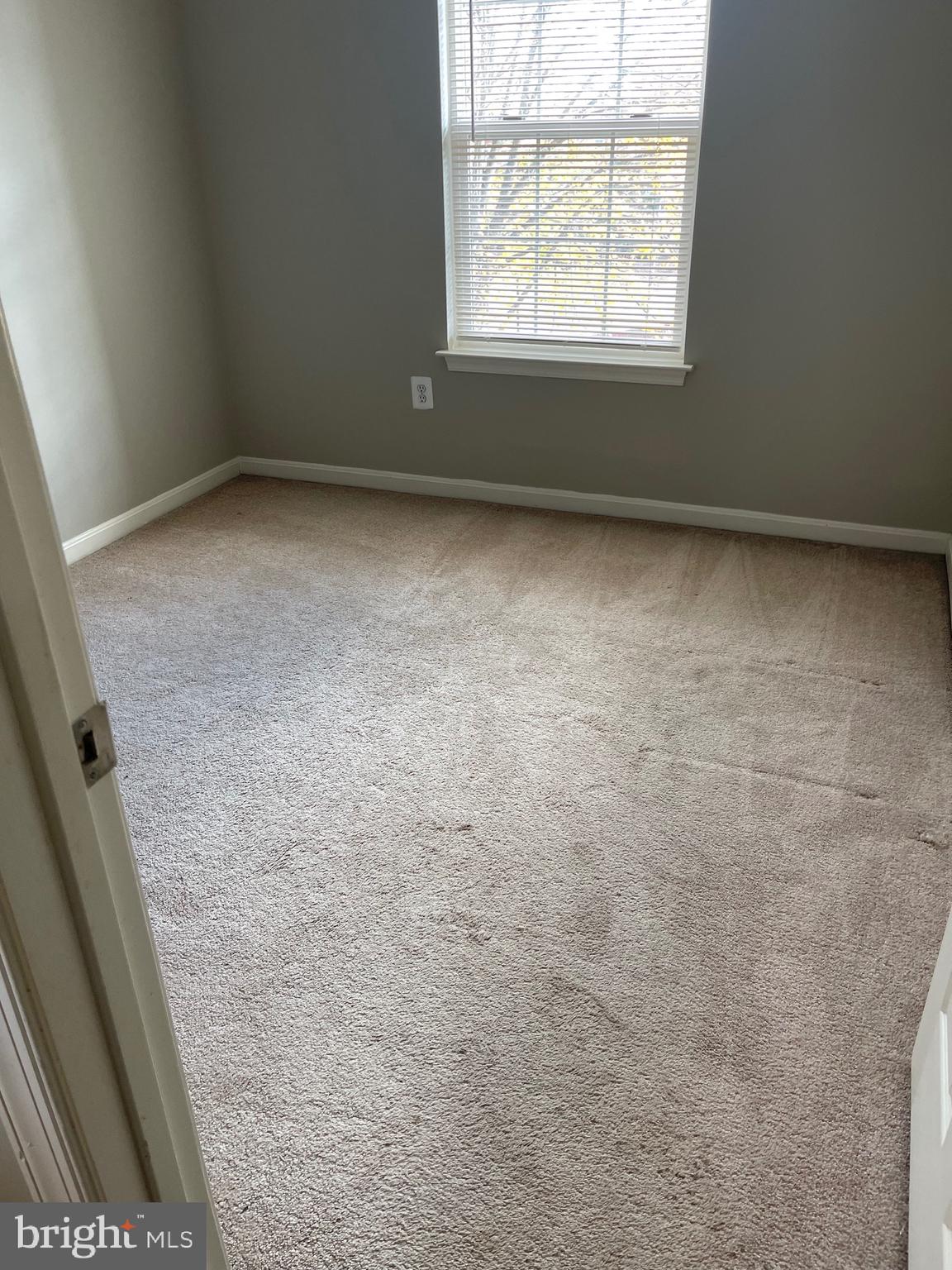 SOMERSET - Residential Lease