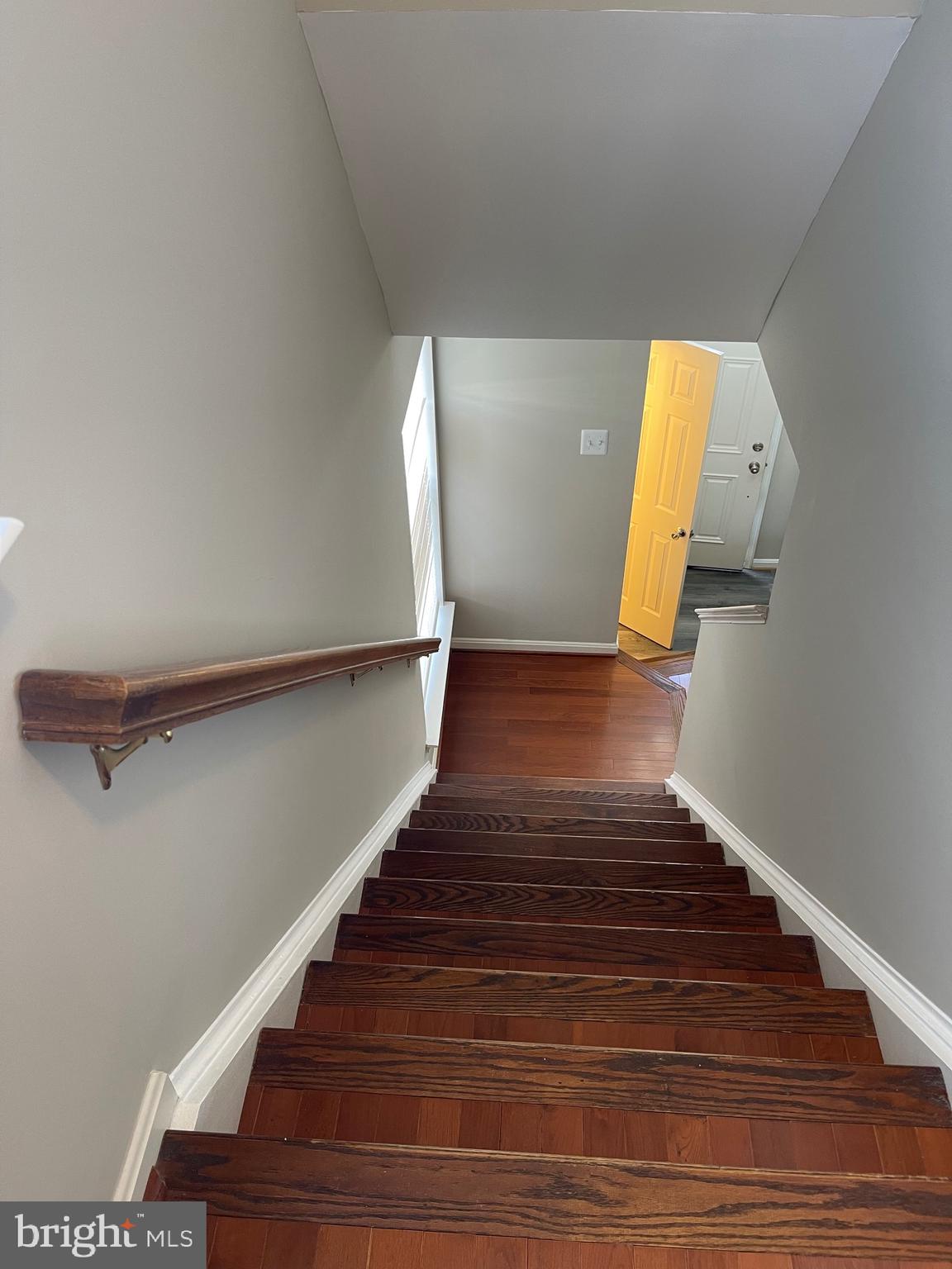 SOMERSET - Residential Lease