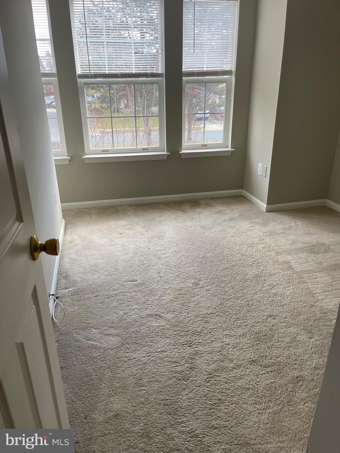 SOMERSET - Residential Lease