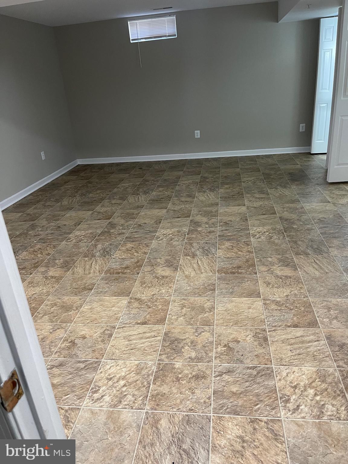 SOMERSET - Residential Lease