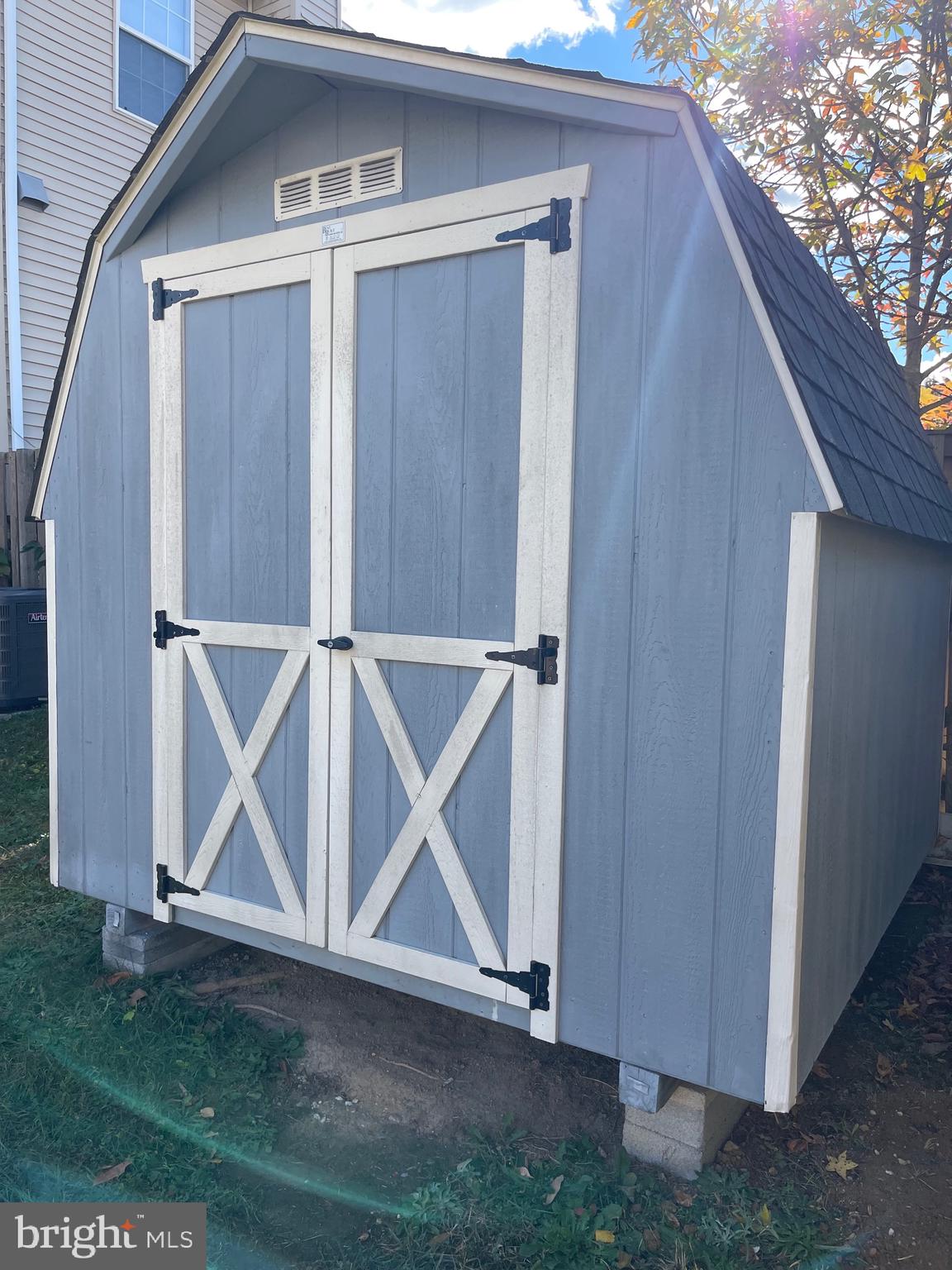 SOMERSET - Residential Lease