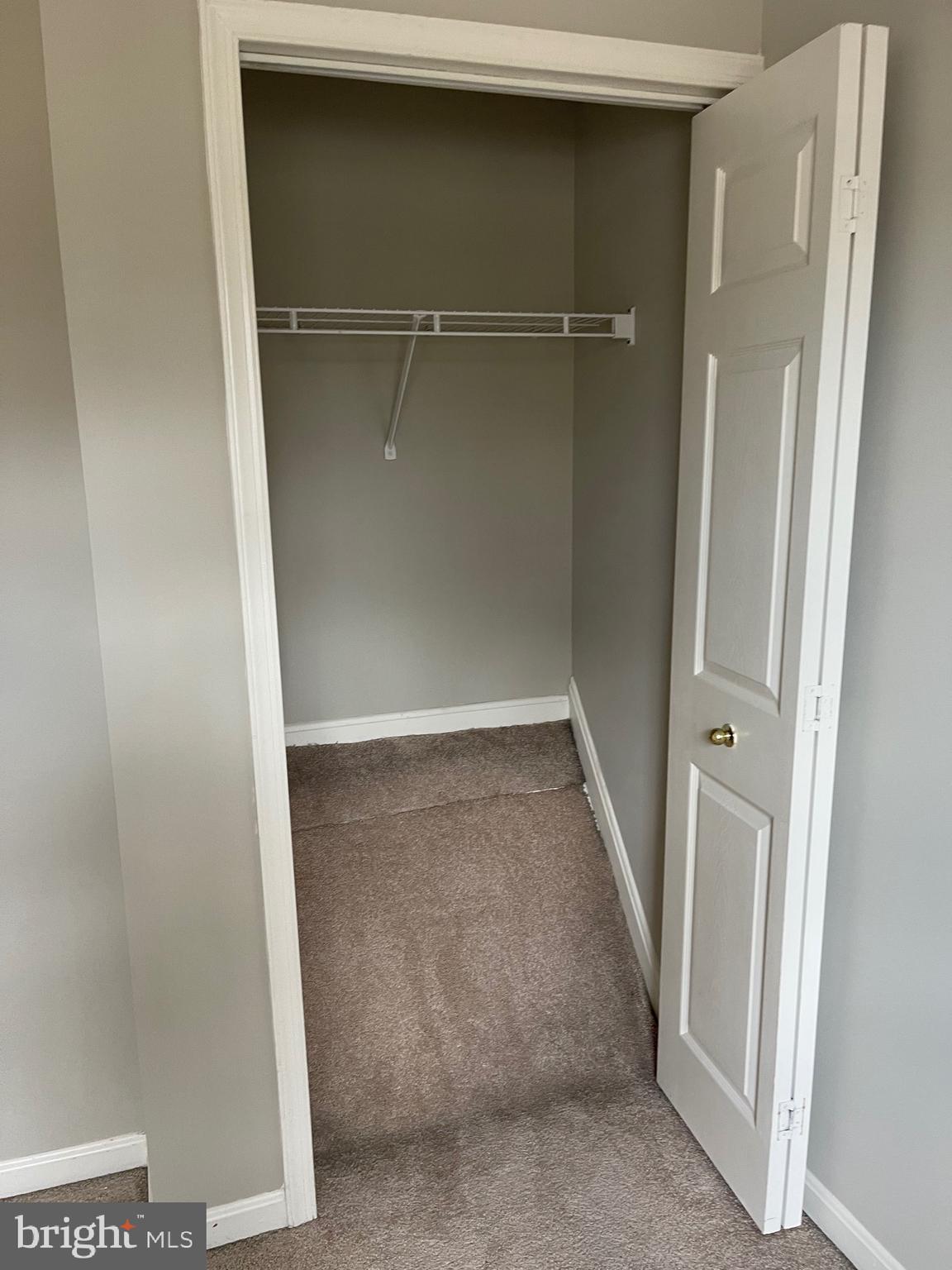 SOMERSET - Residential Lease