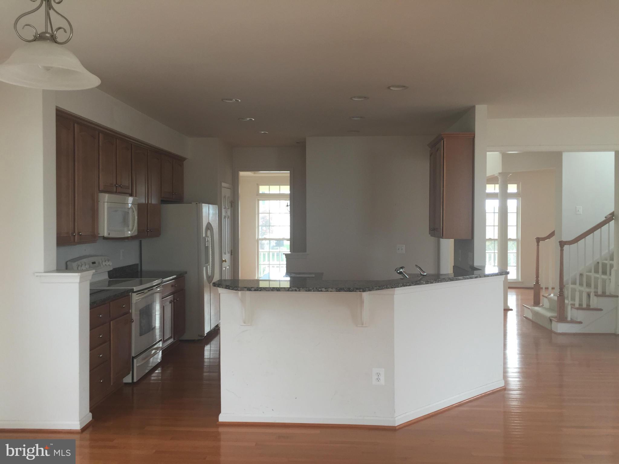 LAKELAND PLACE - Residential