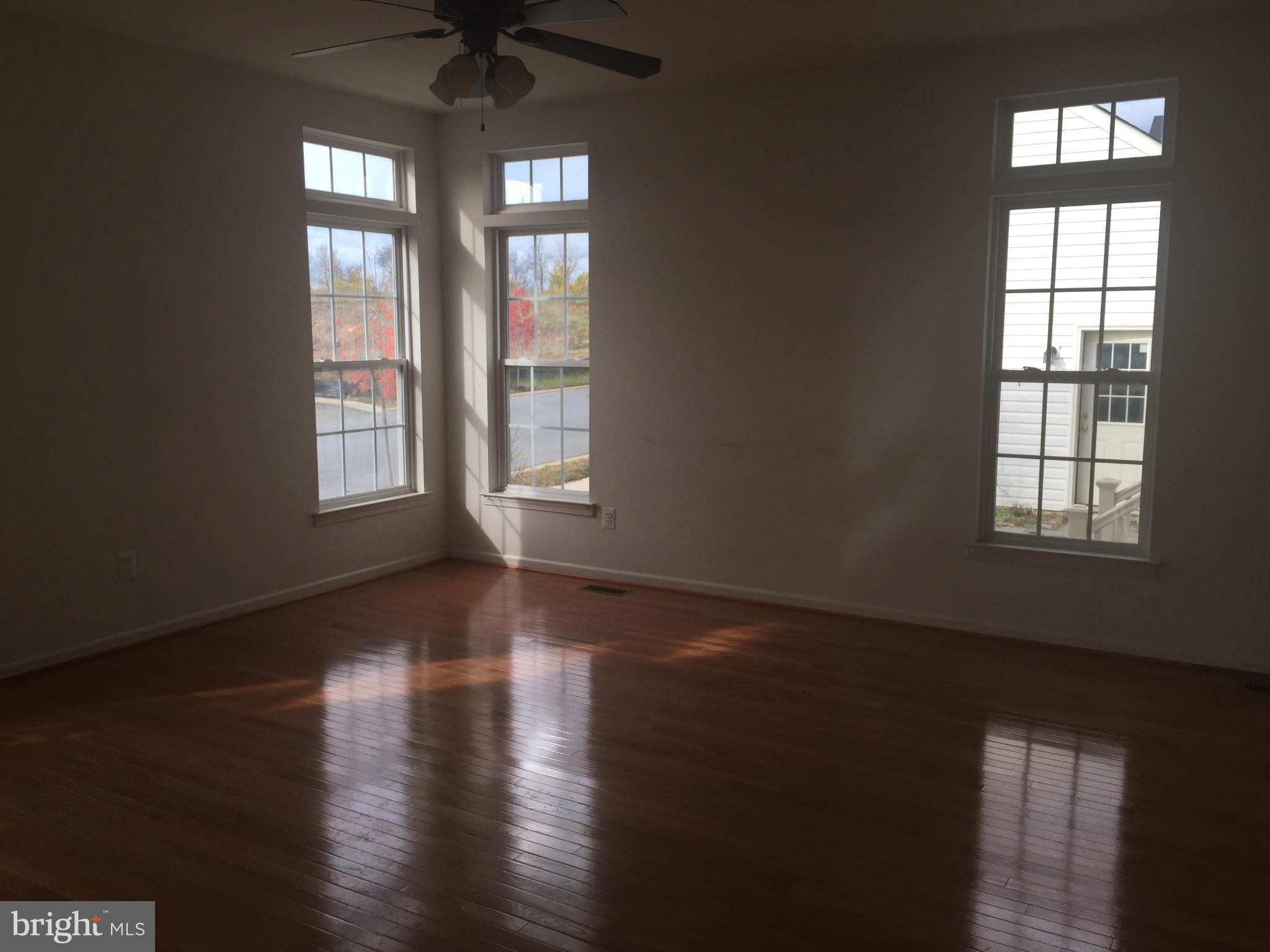 LAKELAND PLACE - Residential