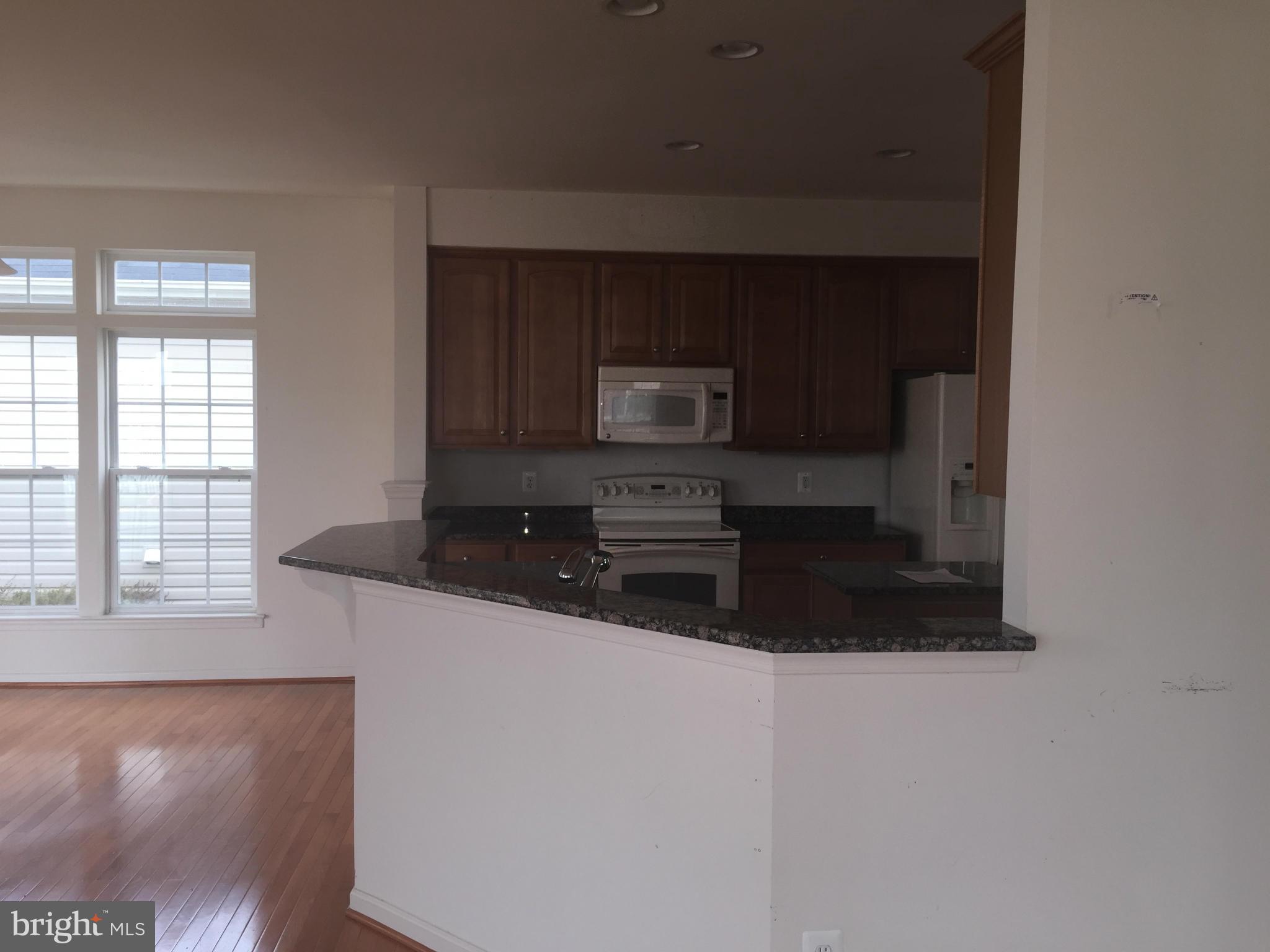 LAKELAND PLACE - Residential