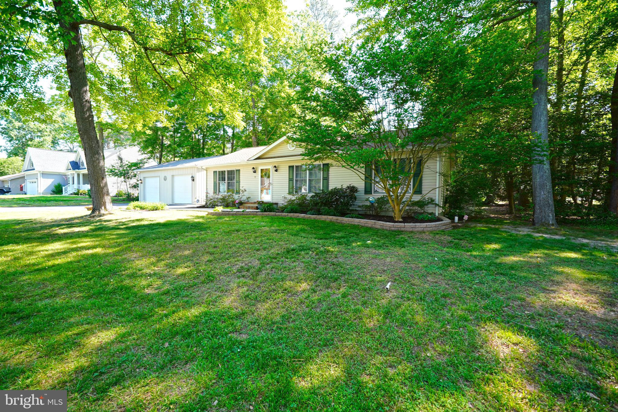 11 MAPLEWOOD DRIVE