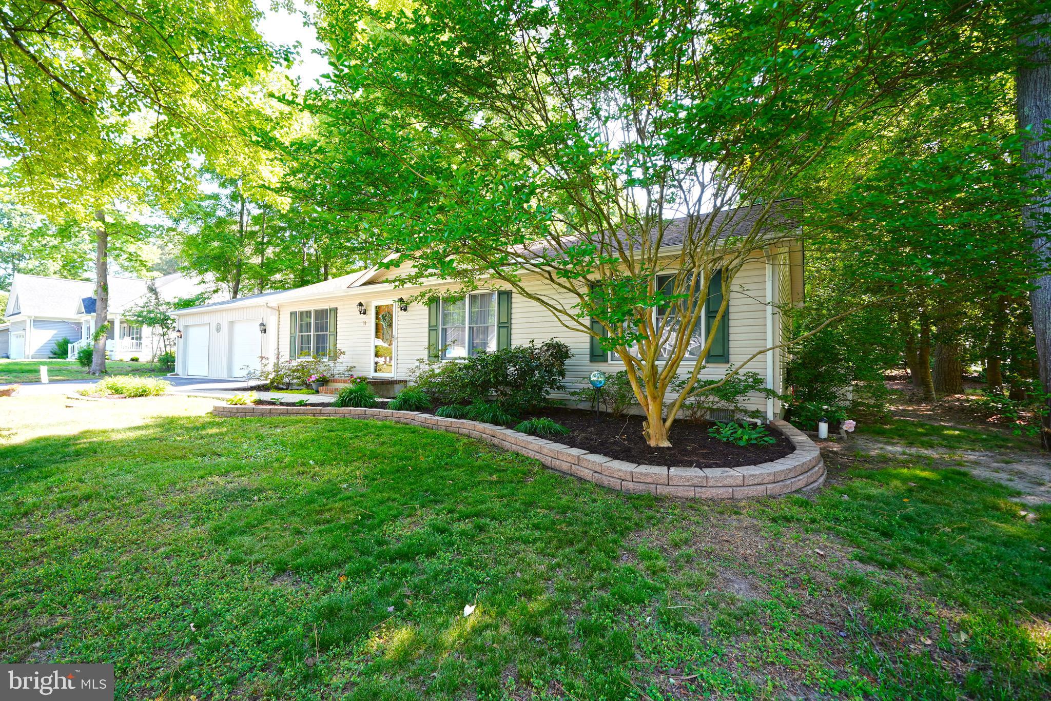11 MAPLEWOOD DRIVE