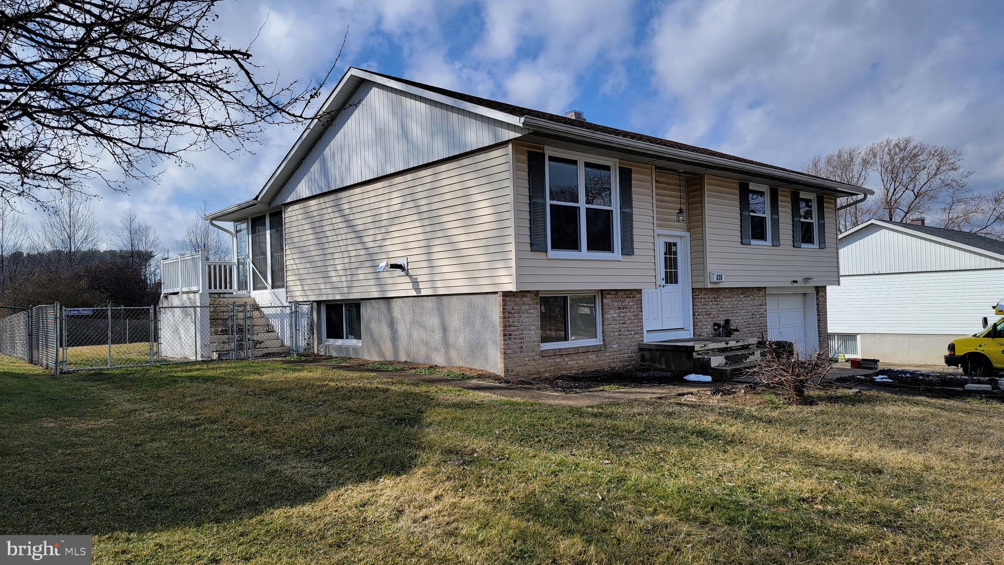 SELLER FINISHING UP TOUCHES . FRESHLY PAINTED, NEW KITCHEN, NEW FURANCE, NEW PLUMBING, NEW SUMP , NEW LAUNDRY TUB AND PLUMBING. BEAUTIFUL SUNROOM WITH CEILING FAN, ONE CAR ATTACHED GARAGE, HARDWOOD FLOORS AND FINISHED FAMILY ROOM IN LL, FENCED YARD. ALL OF THIS CAN BE YOURS. NO HOA. EASY ACCESS TO SHOPPING AND ALL MAJOR ROADS AND I-95 WEATHER TO COLD FOR SELLER TO REPAINT OUTSIDE STEPS, SNOOZE AND YOU LOSE.
