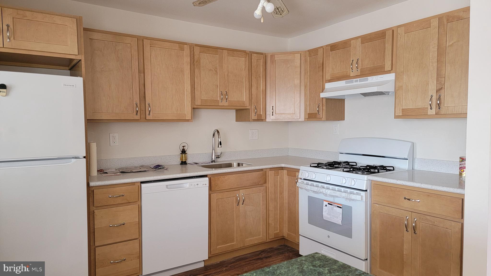 EDGEWOOD MEADOWS - Residential