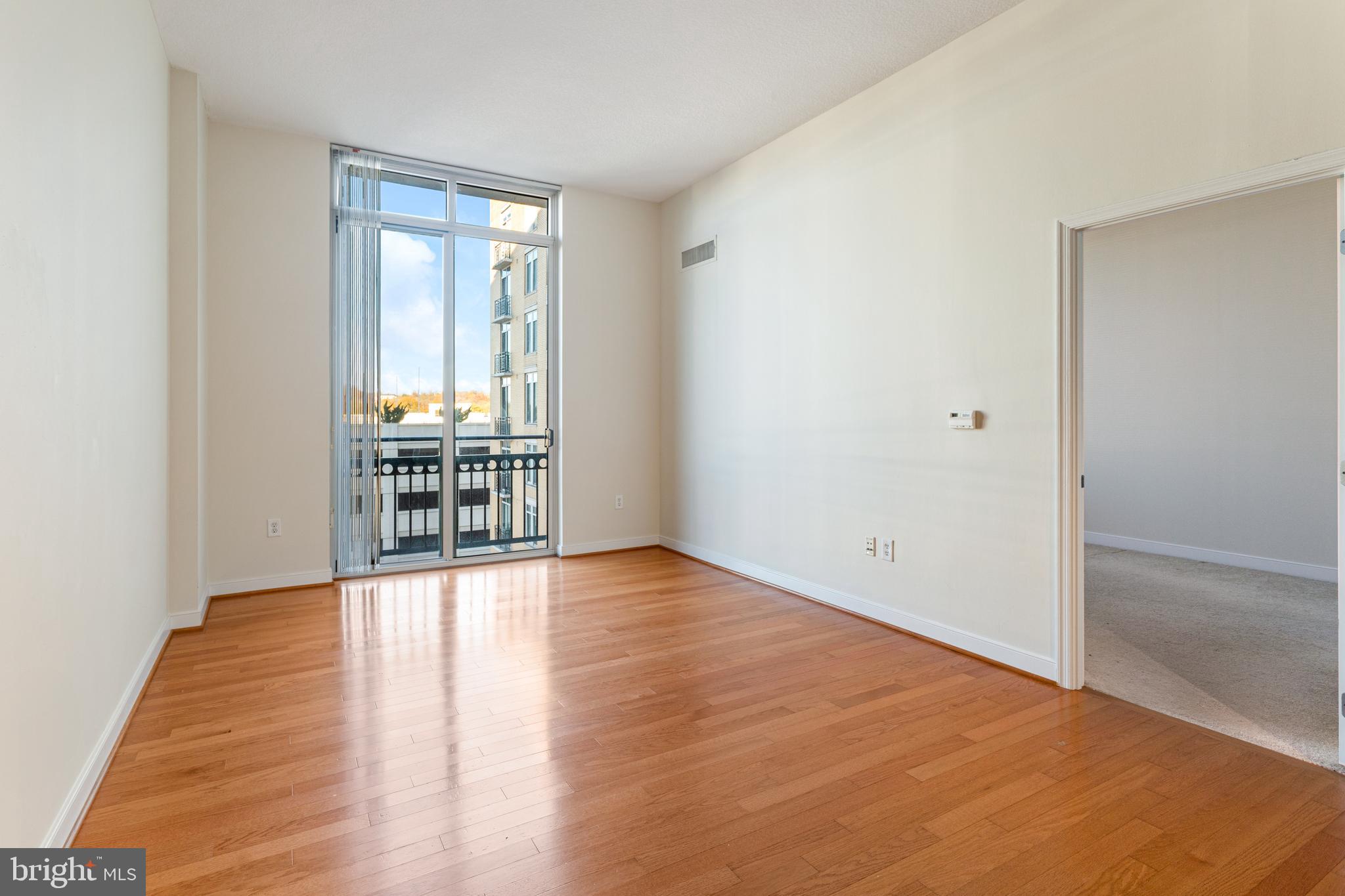 NATIONAL HARBOR - Residential Lease