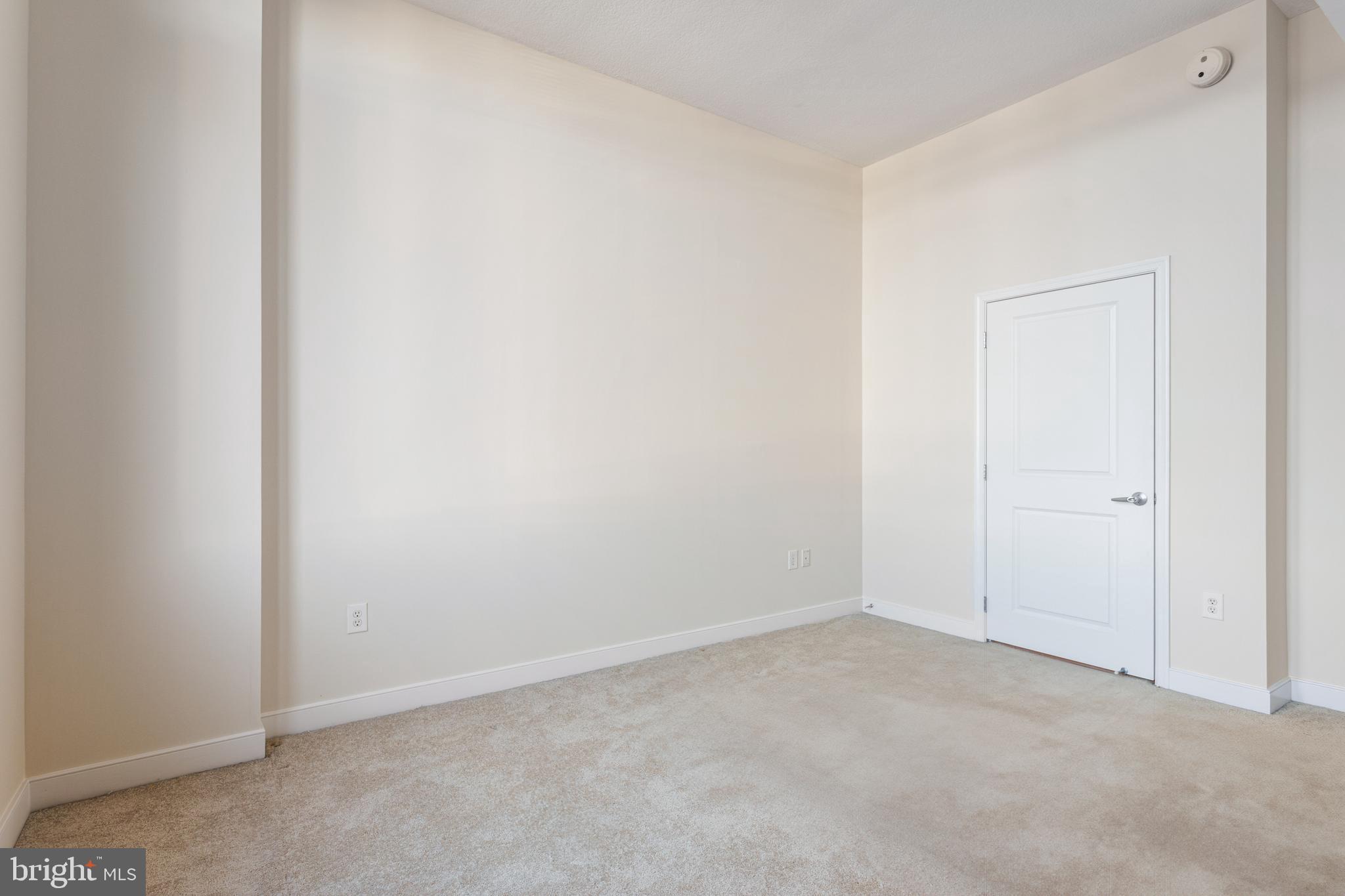 NATIONAL HARBOR - Residential Lease