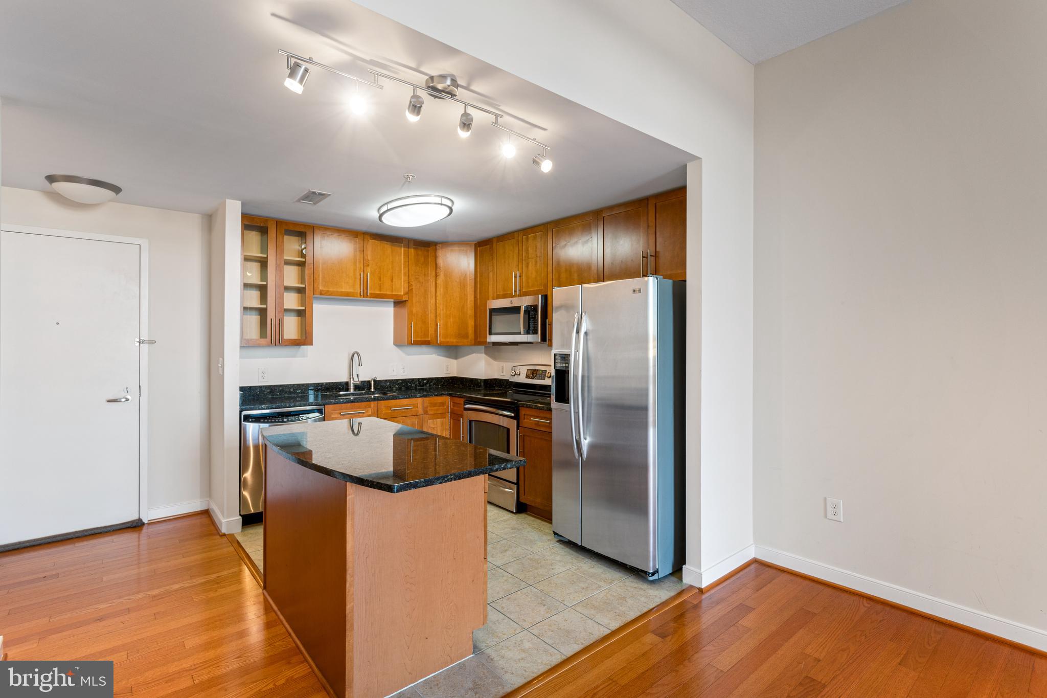 NATIONAL HARBOR - Residential Lease