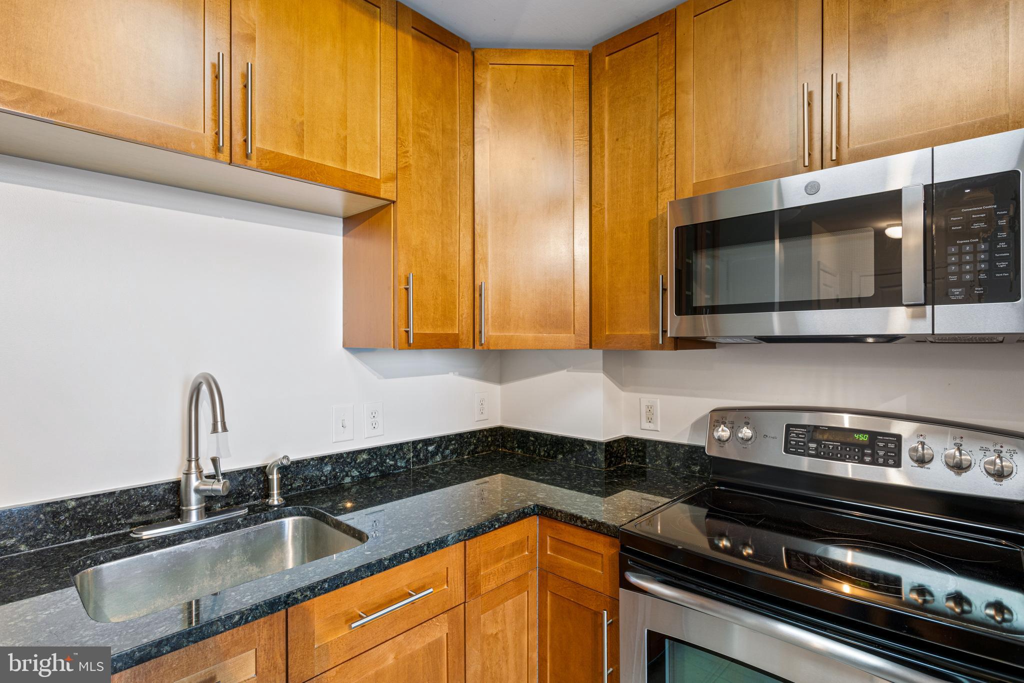 NATIONAL HARBOR - Residential Lease