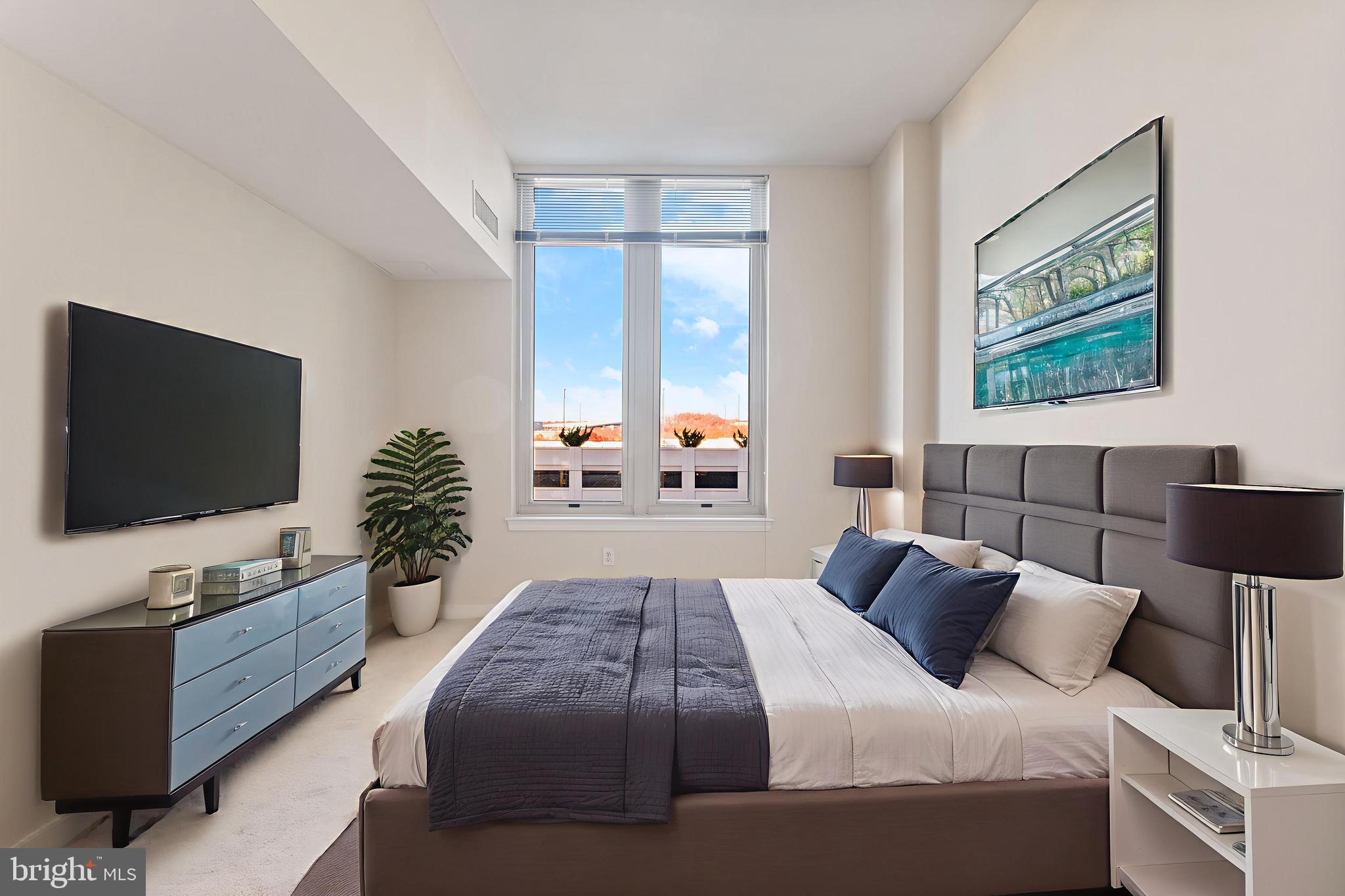 NATIONAL HARBOR - Residential Lease