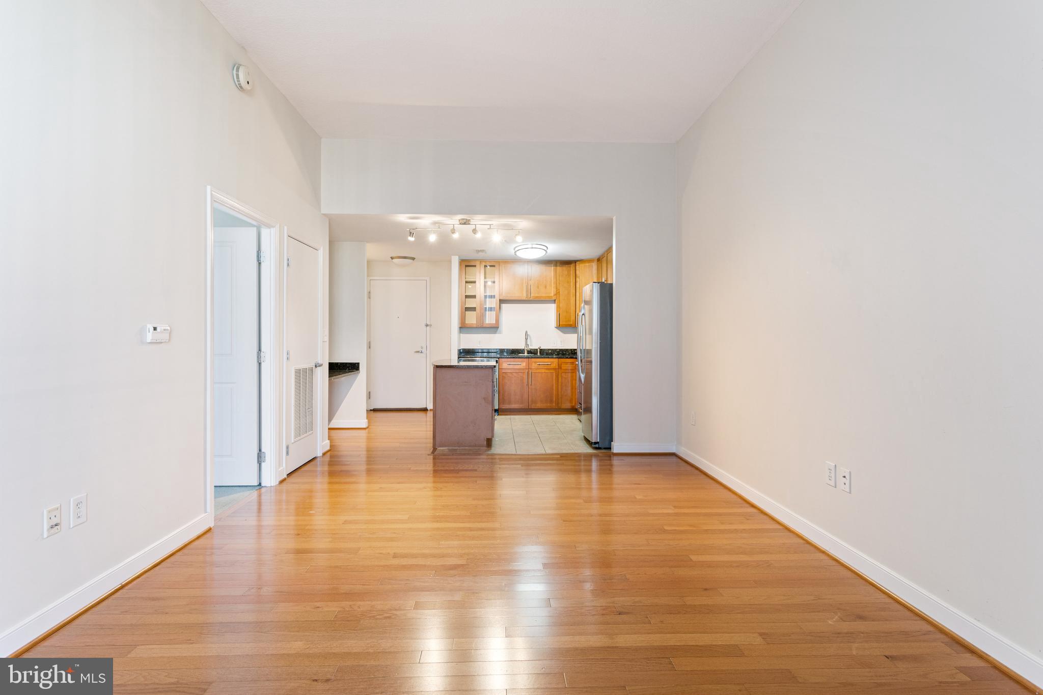 NATIONAL HARBOR - Residential Lease