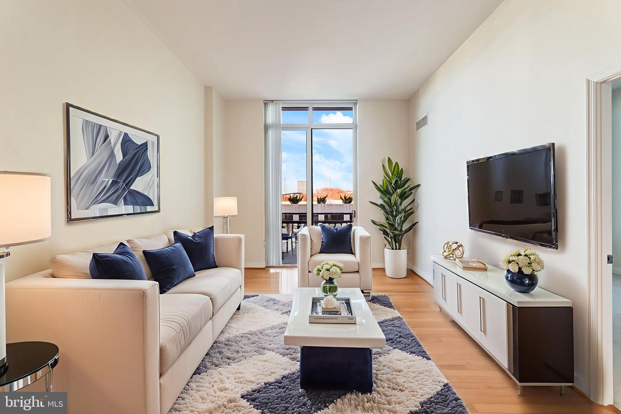 NATIONAL HARBOR - Residential Lease