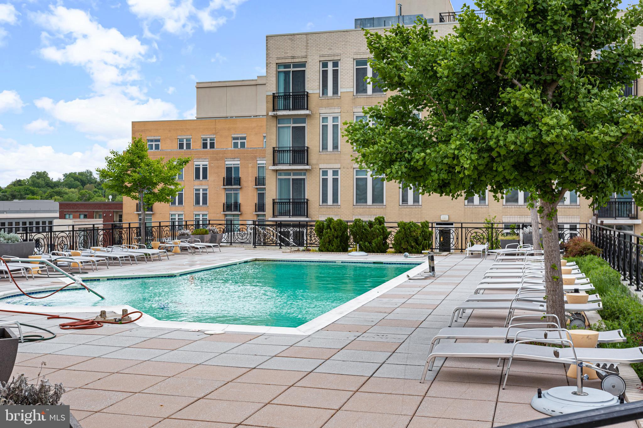 NATIONAL HARBOR - Residential Lease