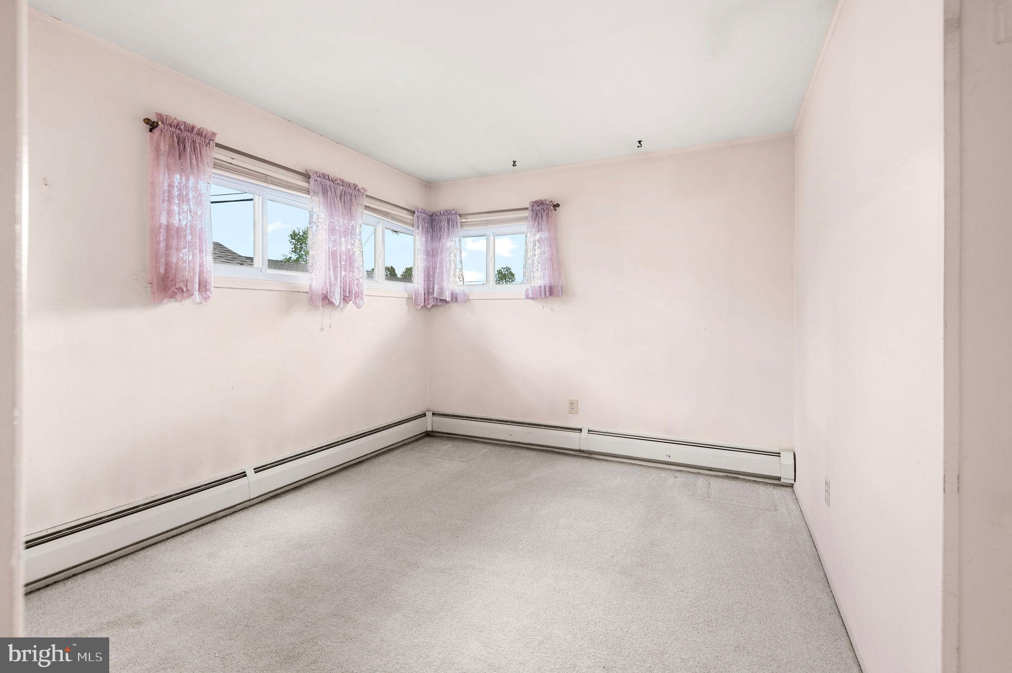 INDIAN CREEK - Residential