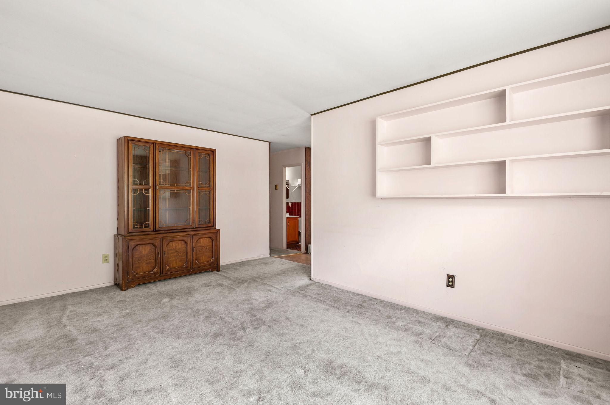 INDIAN CREEK - Residential