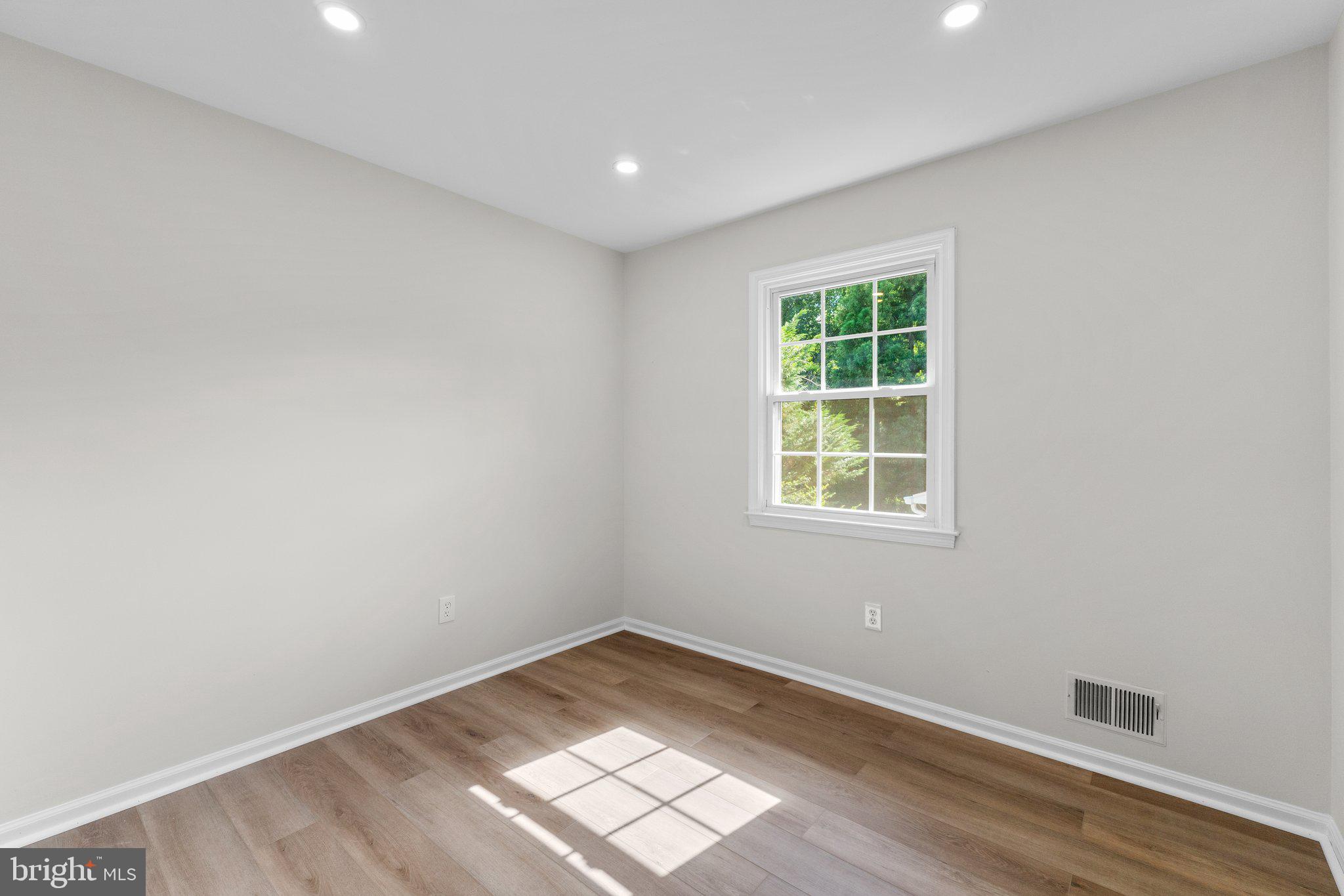 BRIARWOOD - Residential