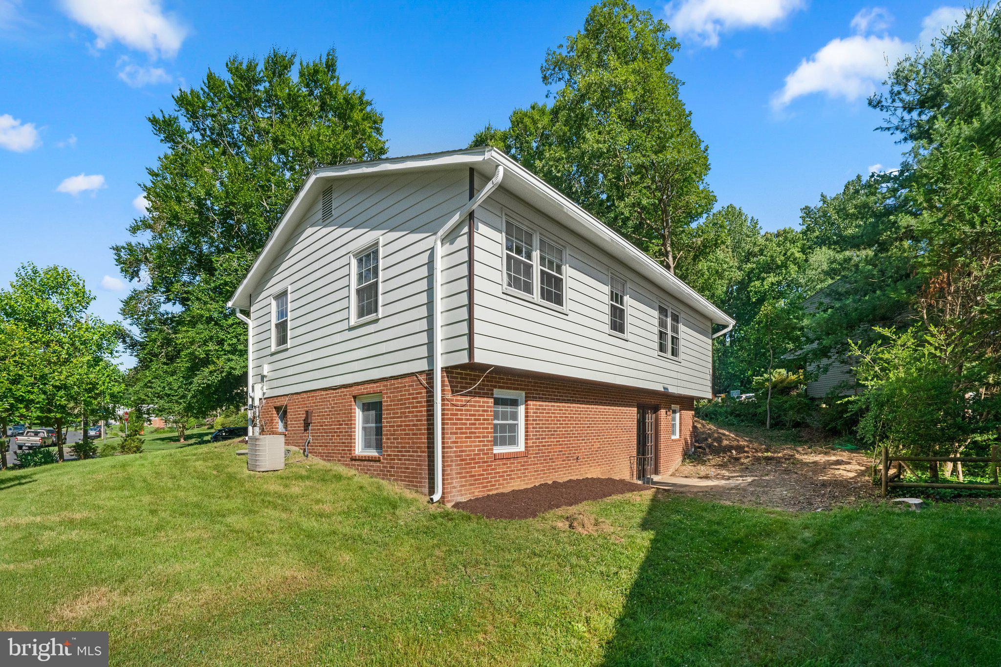 BRIARWOOD - Residential