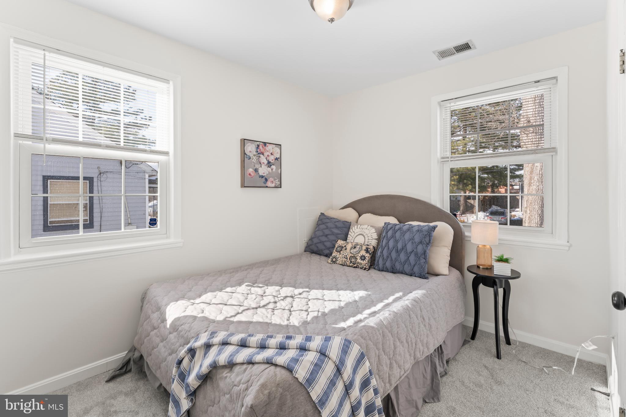 FOREST HGTS 02 - Residential