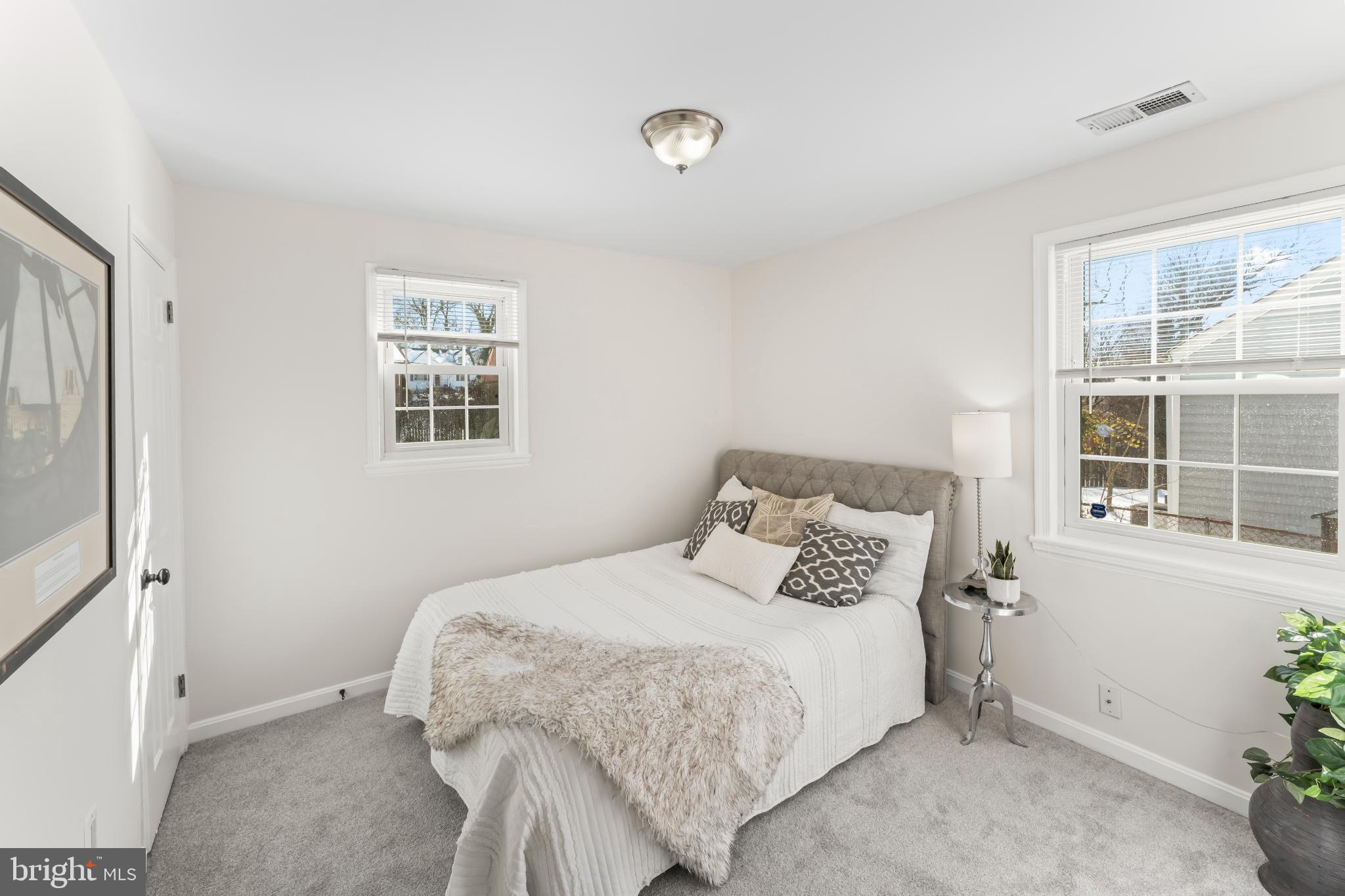 FOREST HGTS 02 - Residential