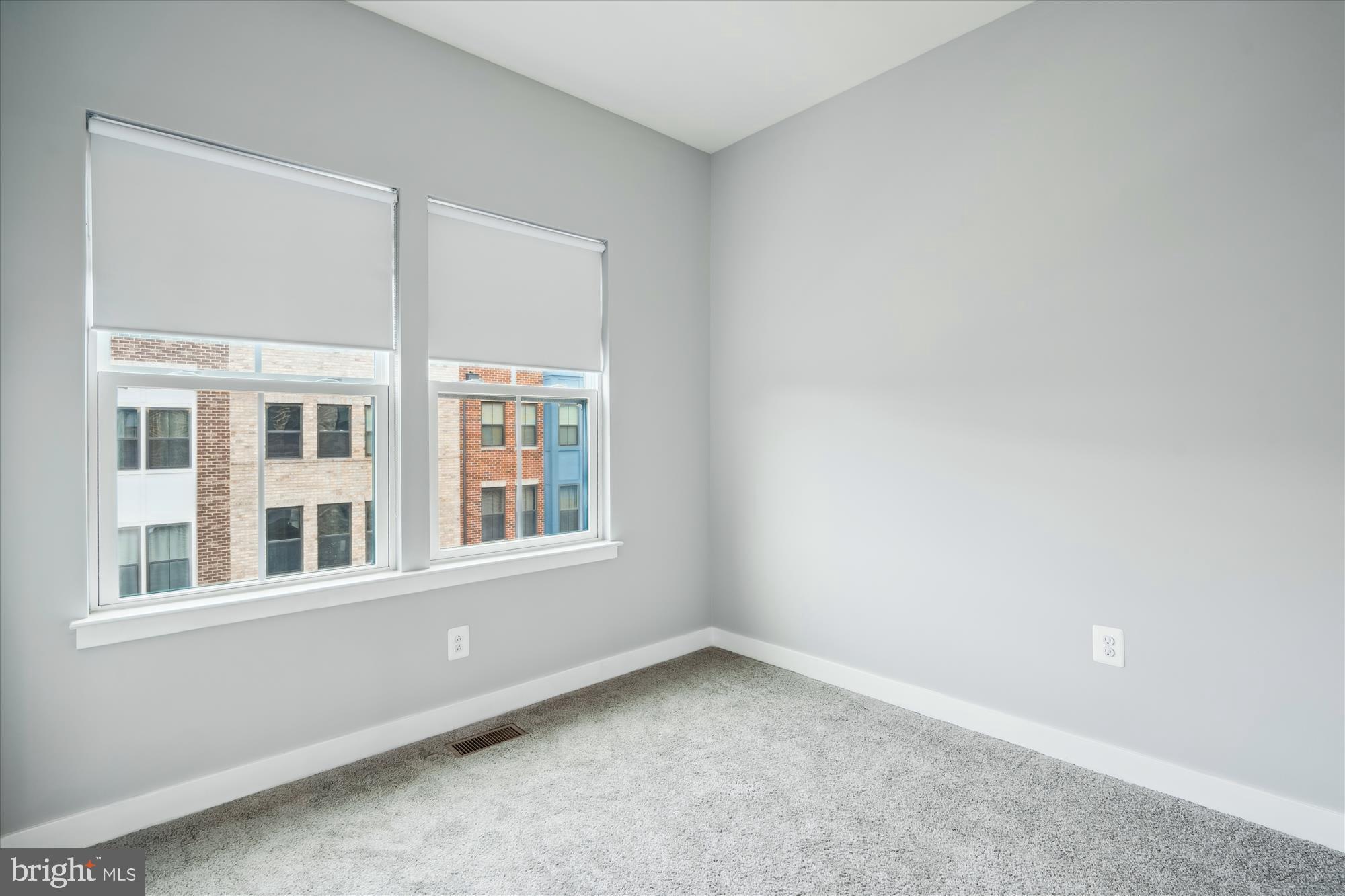 SUITLAND PARK - Residential