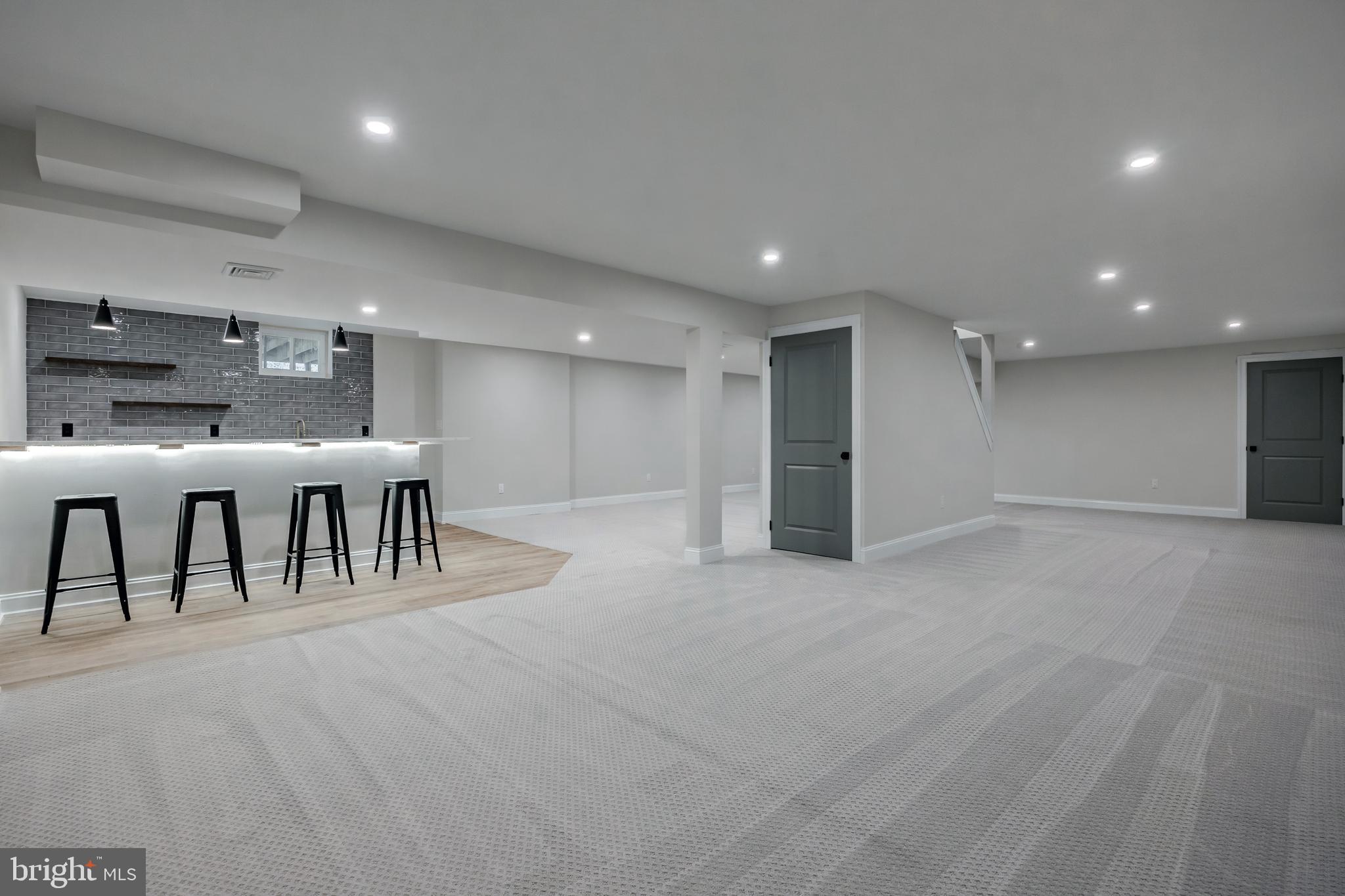 BRYN MAWR - Residential