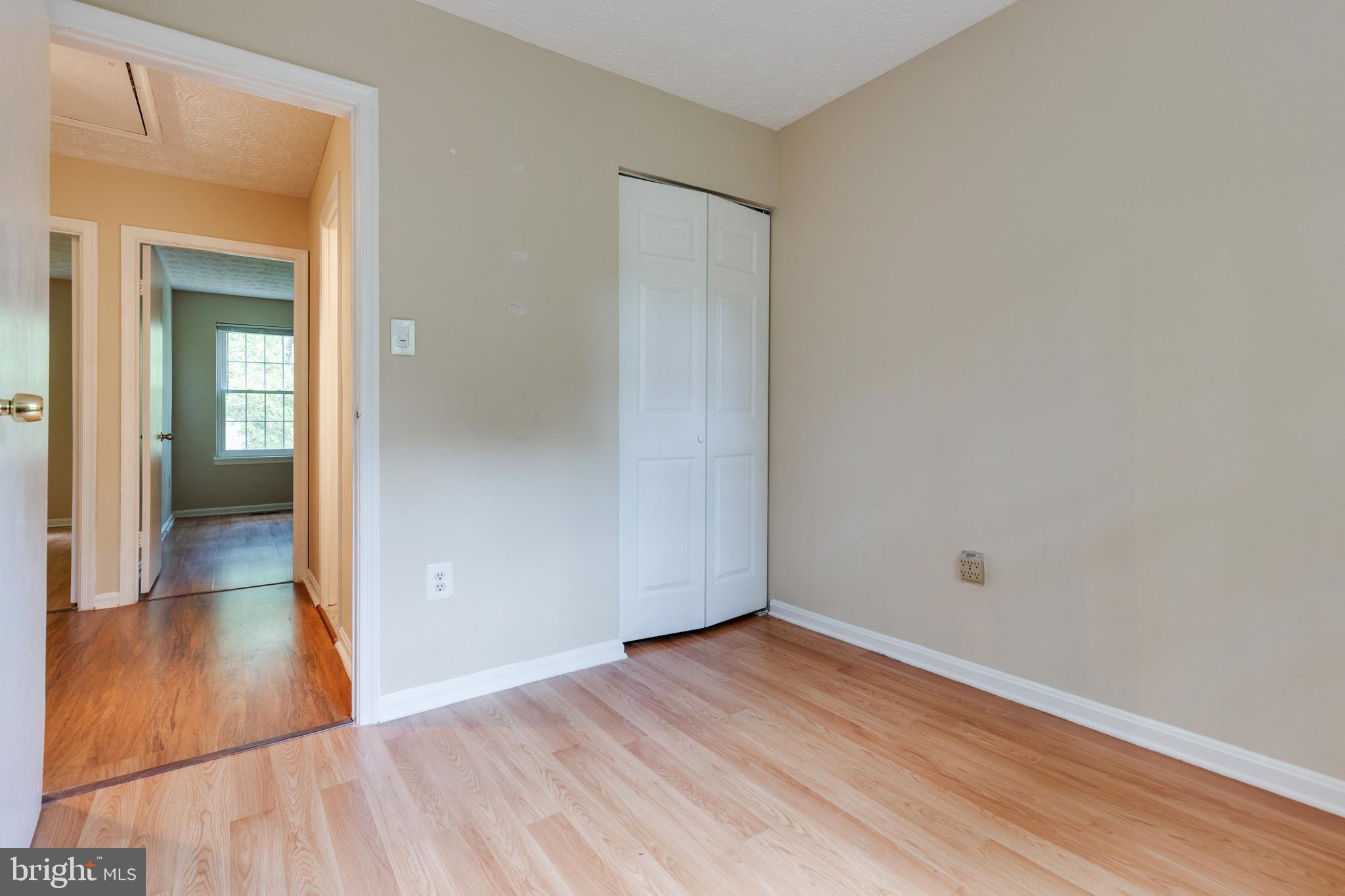 GUNNERS LAKE VILLAGE - Residential