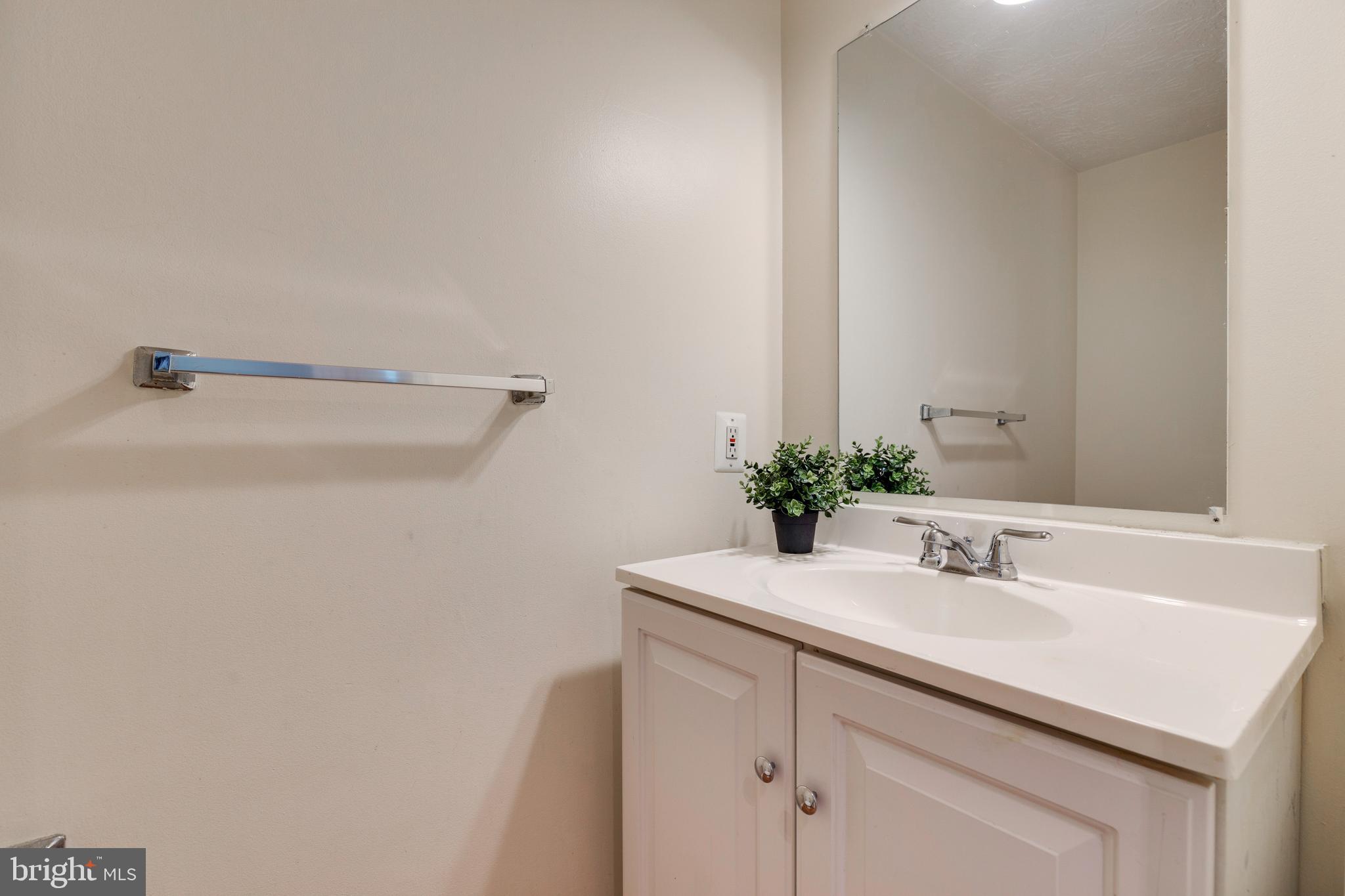 GUNNERS LAKE VILLAGE - Residential