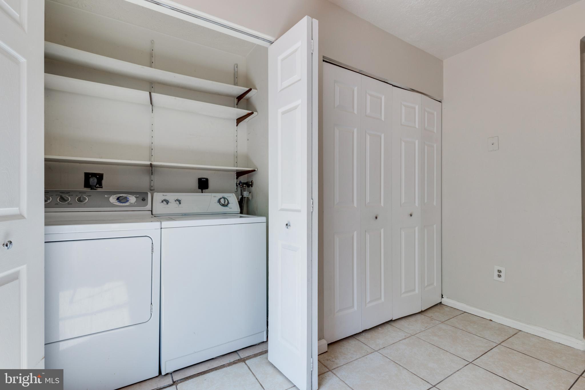 GUNNERS LAKE VILLAGE - Residential