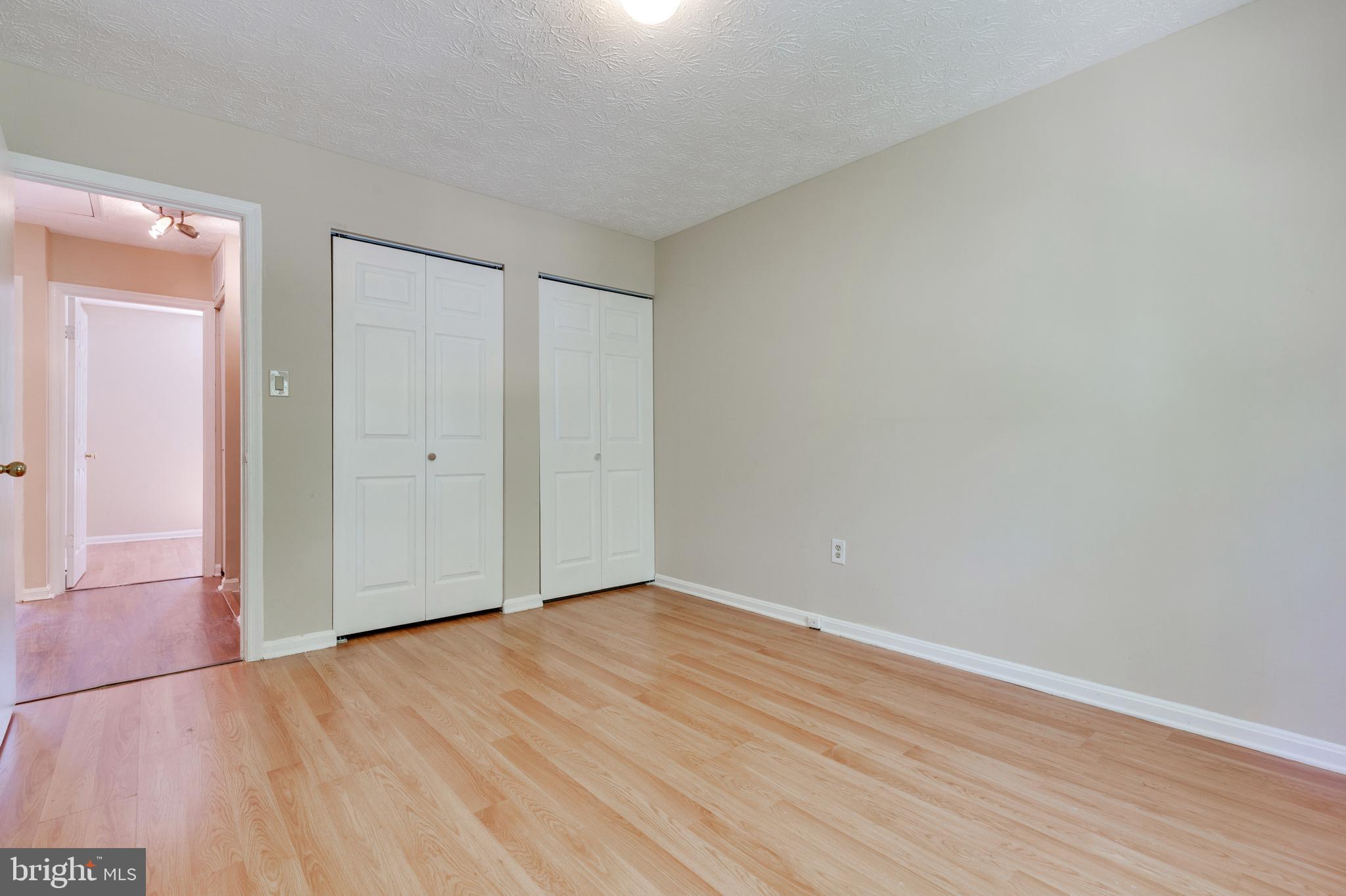 GUNNERS LAKE VILLAGE - Residential