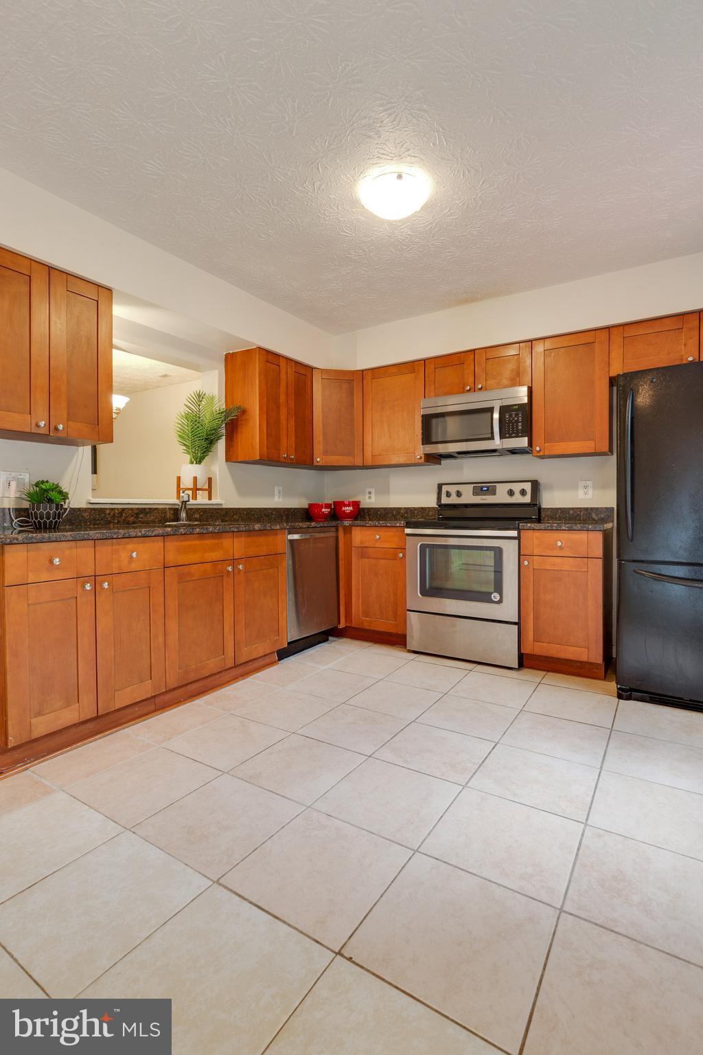 GUNNERS LAKE VILLAGE - Residential