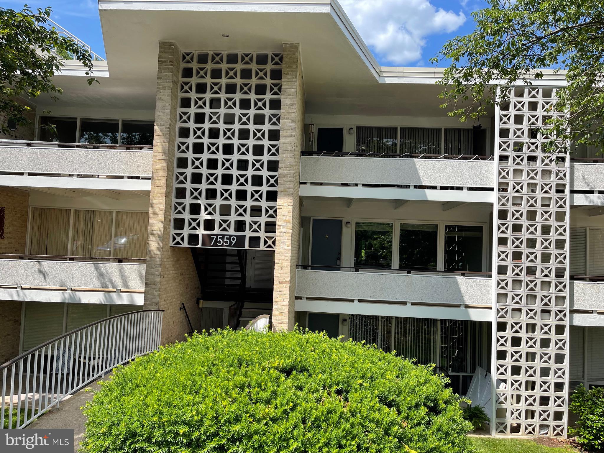 SPRINGLAKE - Residential Lease