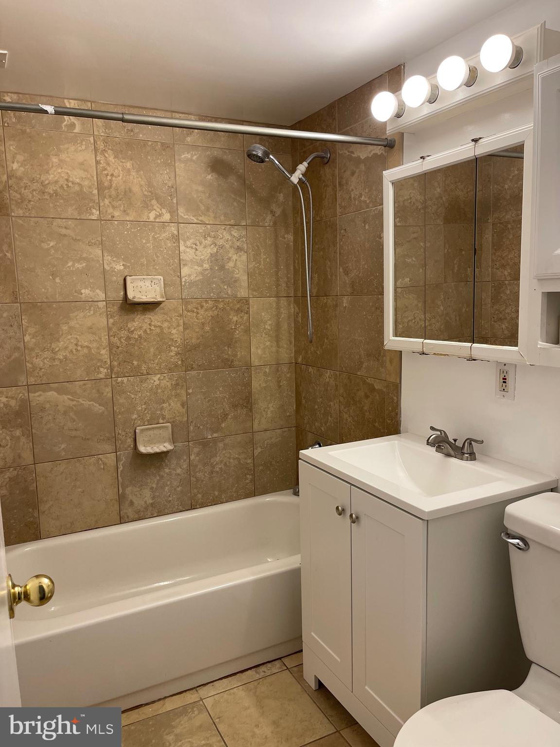 SPRINGLAKE - Residential Lease