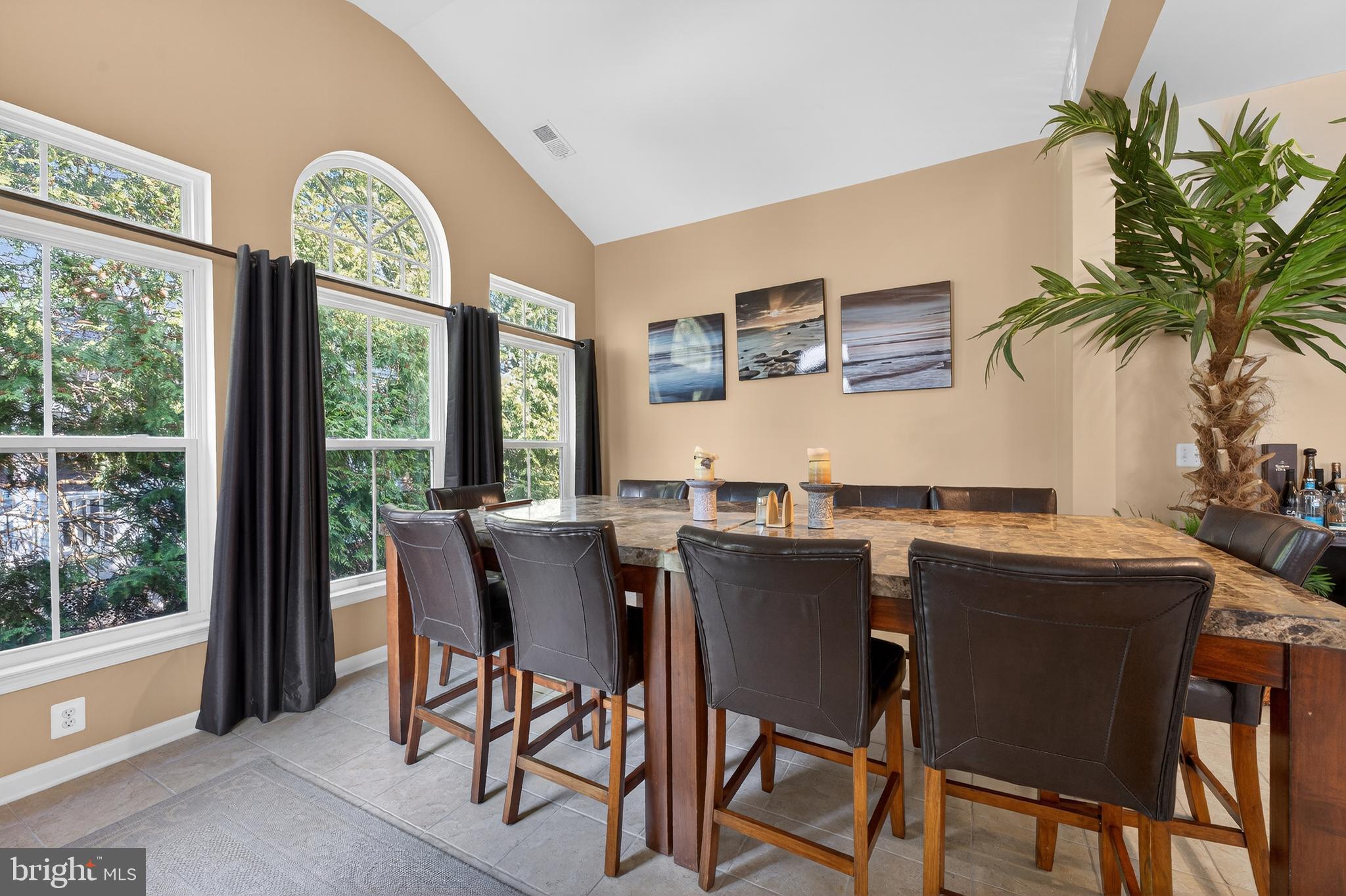 GRANDE AT CANAL POINTE - Residential