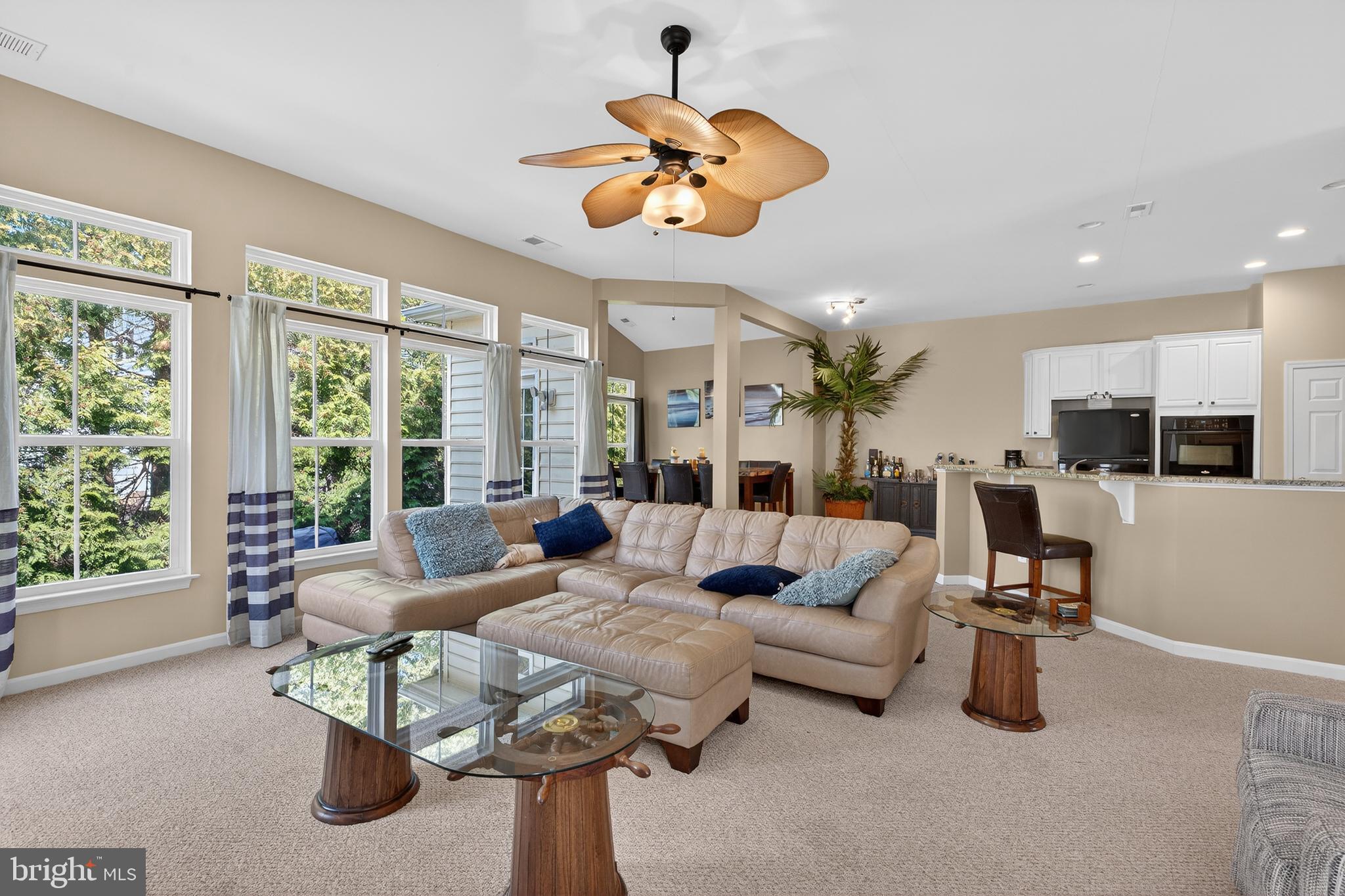 GRANDE AT CANAL POINTE - Residential