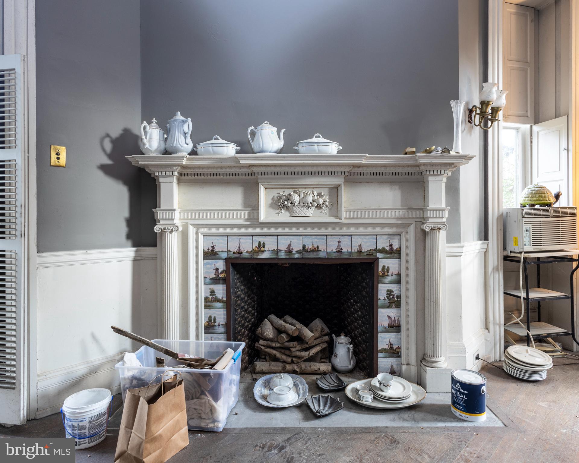 CHESTNUT HILL - Residential