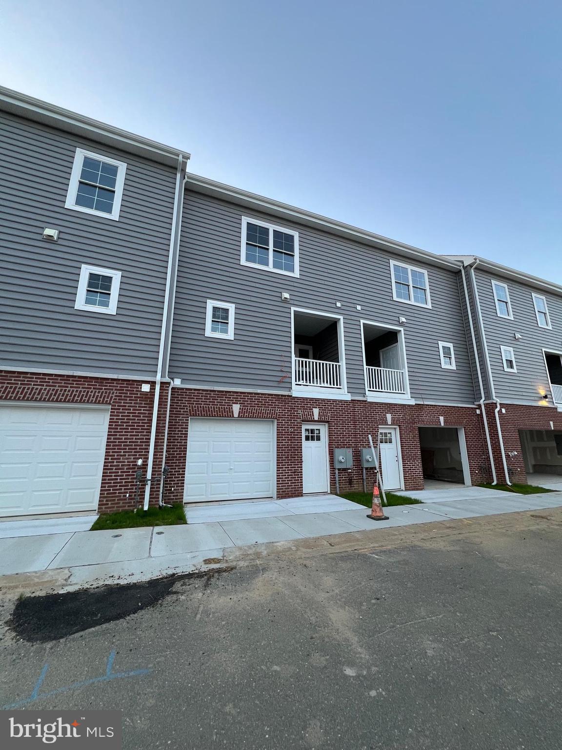 MCMULLEN SQUARE - Residential