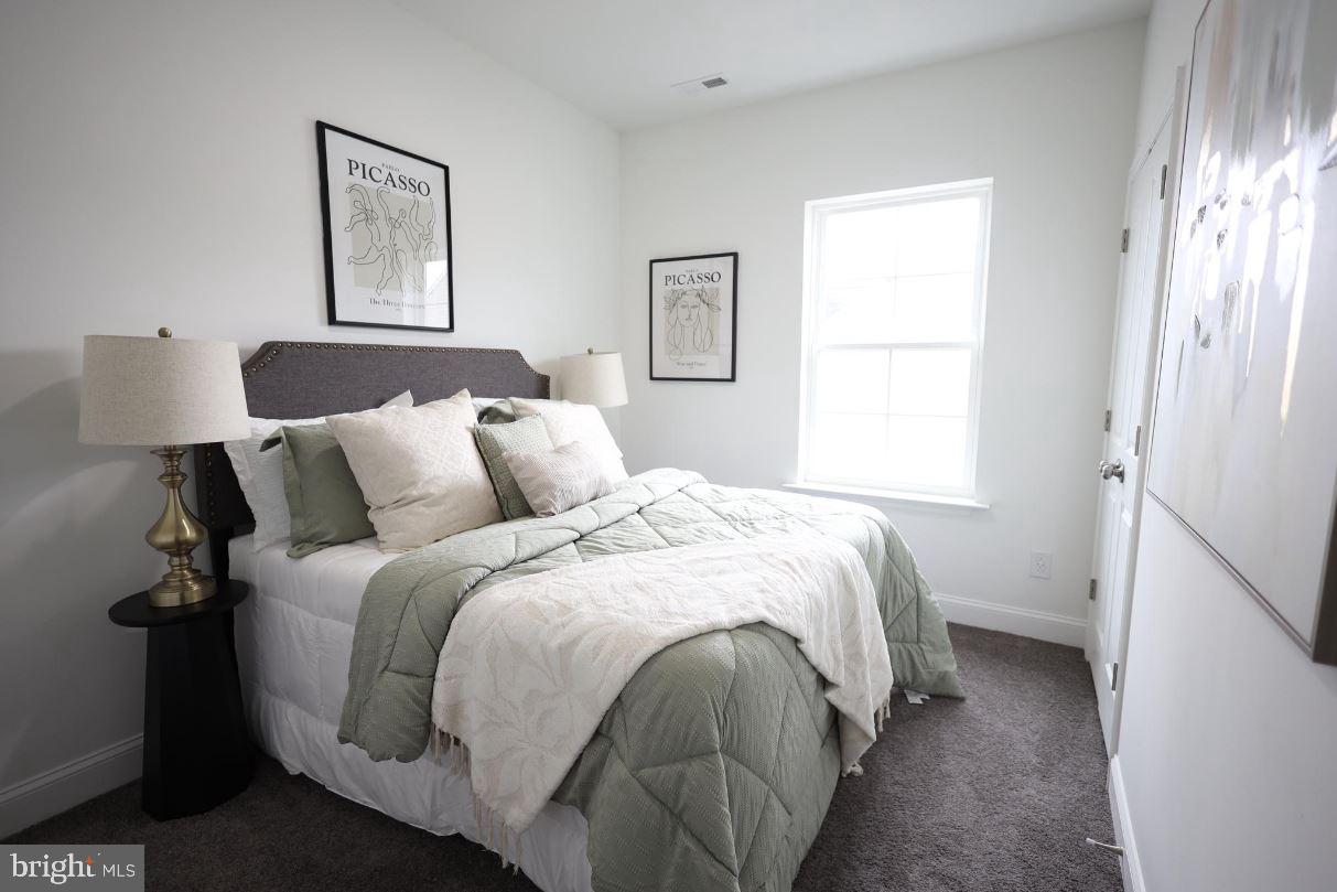 MCMULLEN SQUARE - Residential