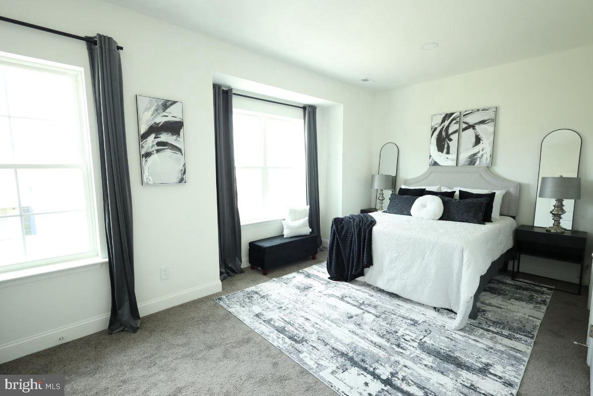 MCMULLEN SQUARE - Residential