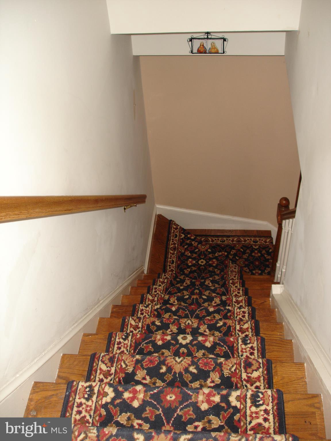 FAIRFAX HILLS - Residential