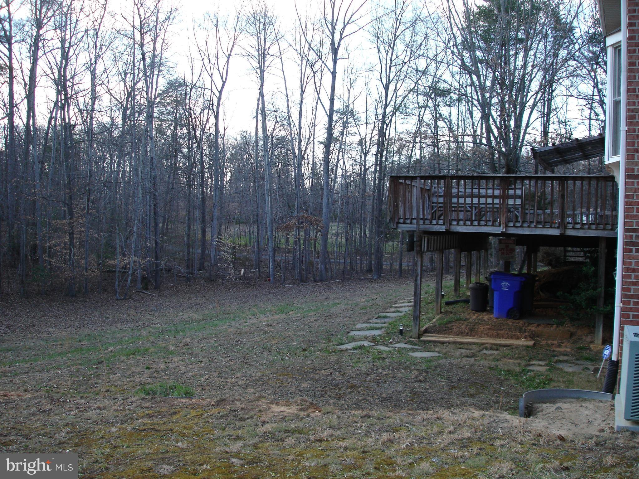 FAIRFAX HILLS - Residential