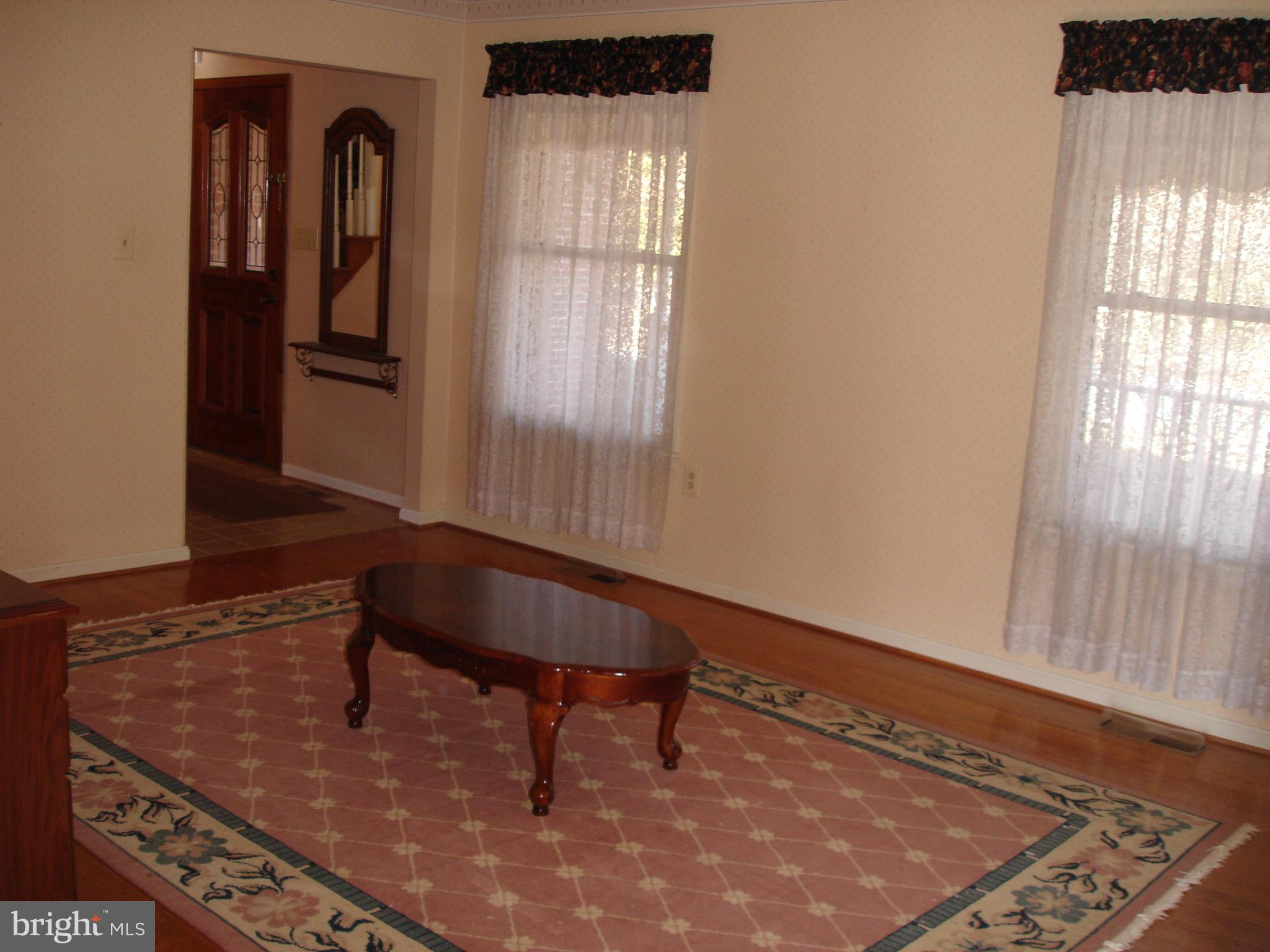 FAIRFAX HILLS - Residential