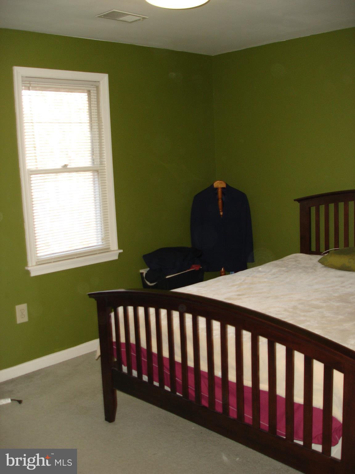 FAIRFAX HILLS - Residential