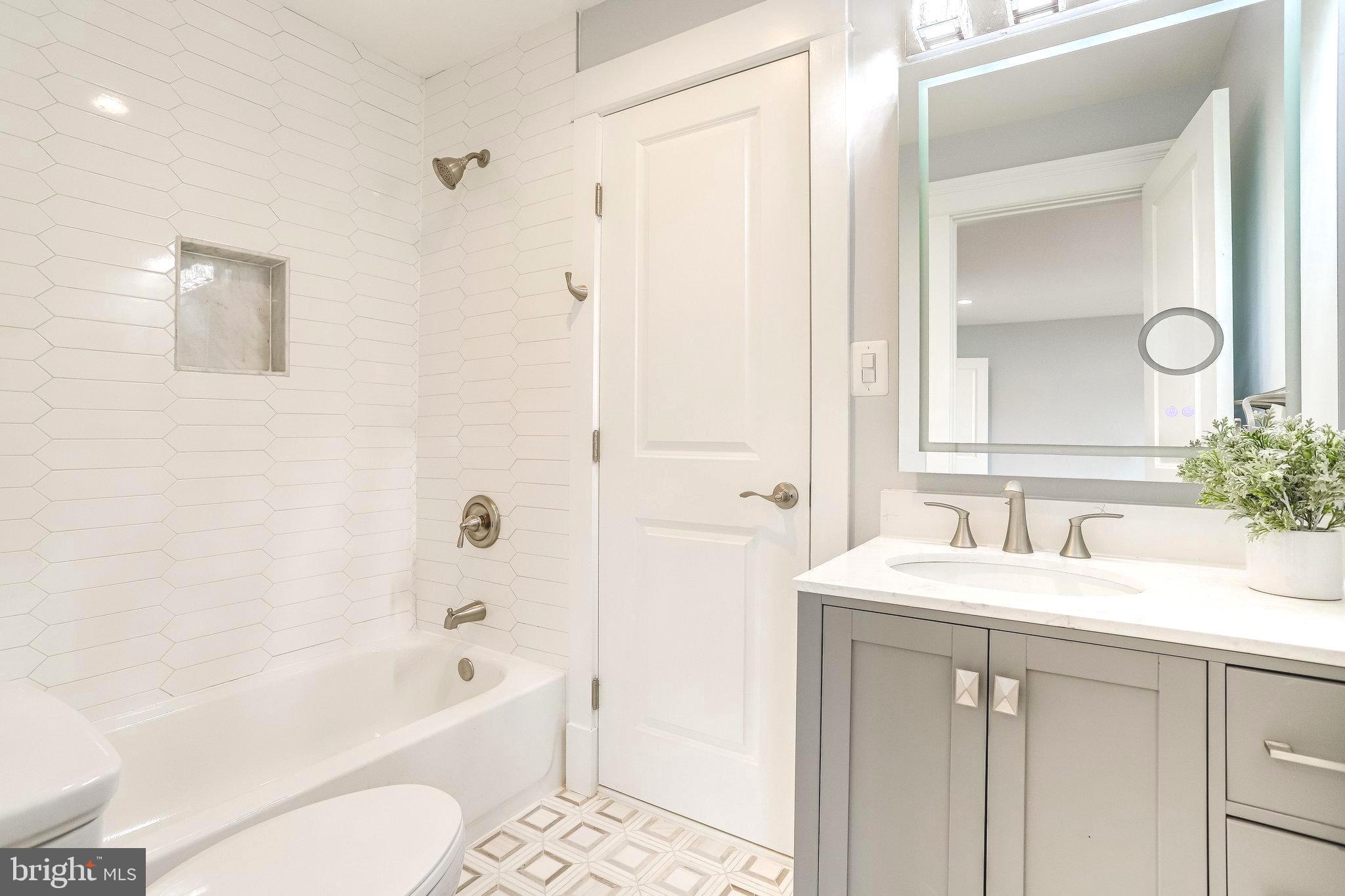 ORCHARD CREST - Residential